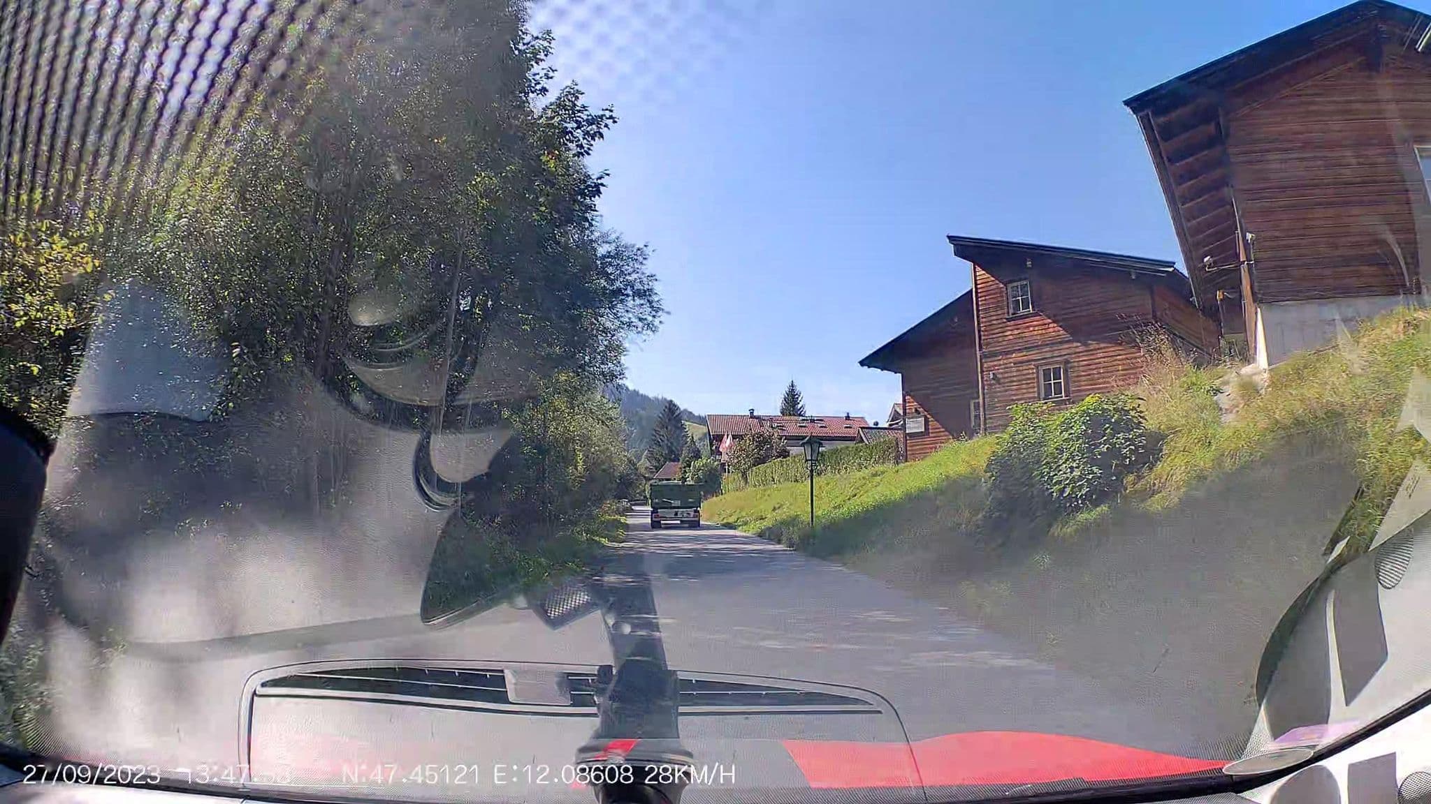 Street view near Almdorf Wildschoenau, Niederau — © AR88 (CC BY-SA · Mapillary)