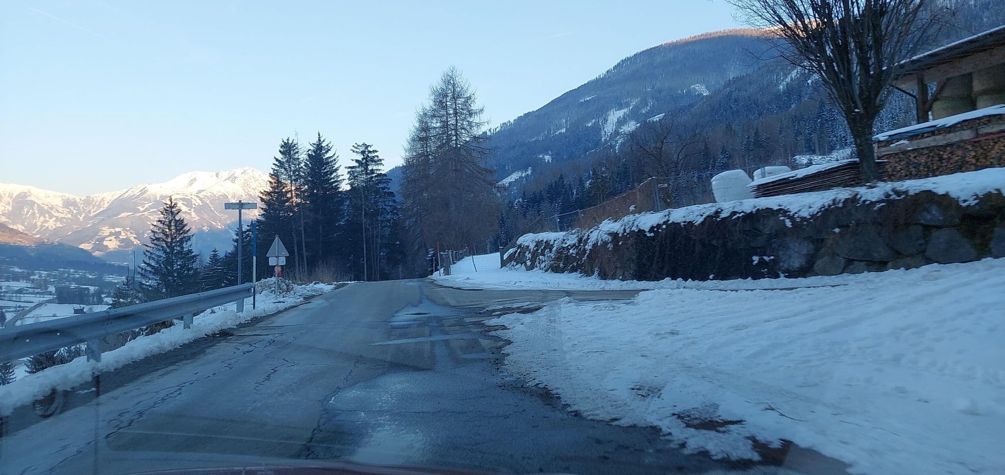 Street view near Großlercherhof, Virgen — © gzin (CC BY-SA · Mapillary)
