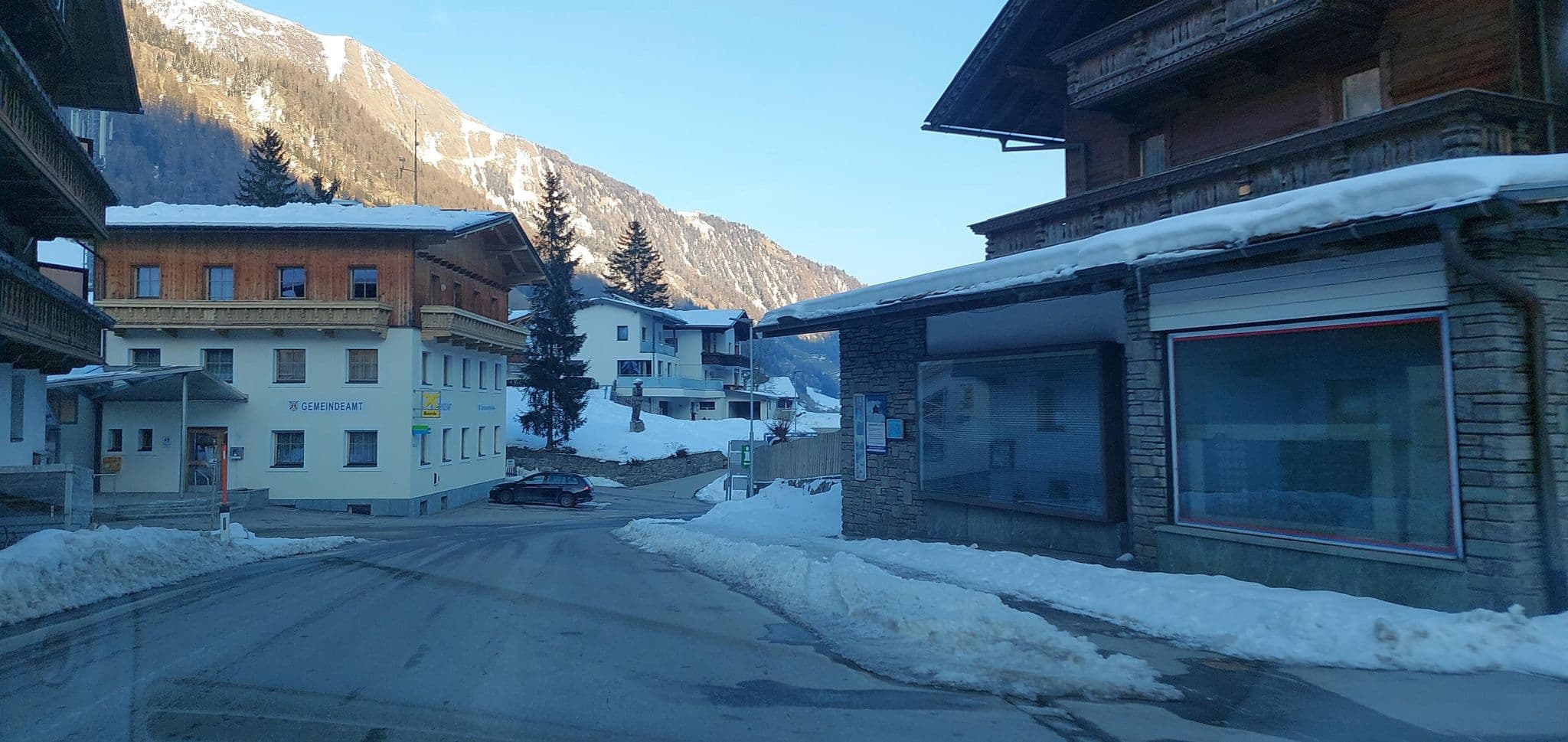 Street view near Herbert Otto Unterwurzacher, Virgen — © gzin (CC BY-SA · Mapillary)