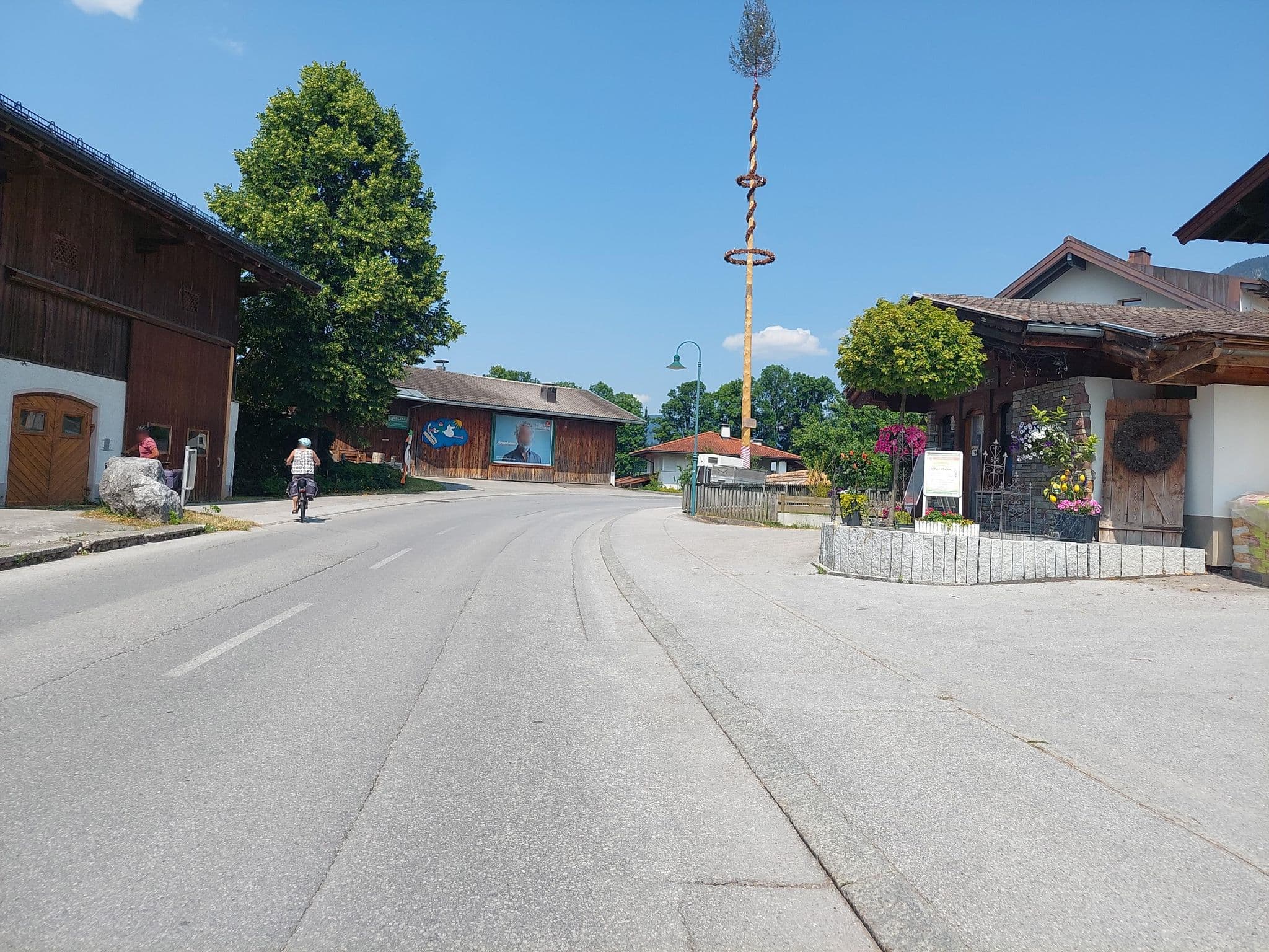 Street view near Bio Angererhof, Bad Häring — © viavista (CC BY-SA · Mapillary)