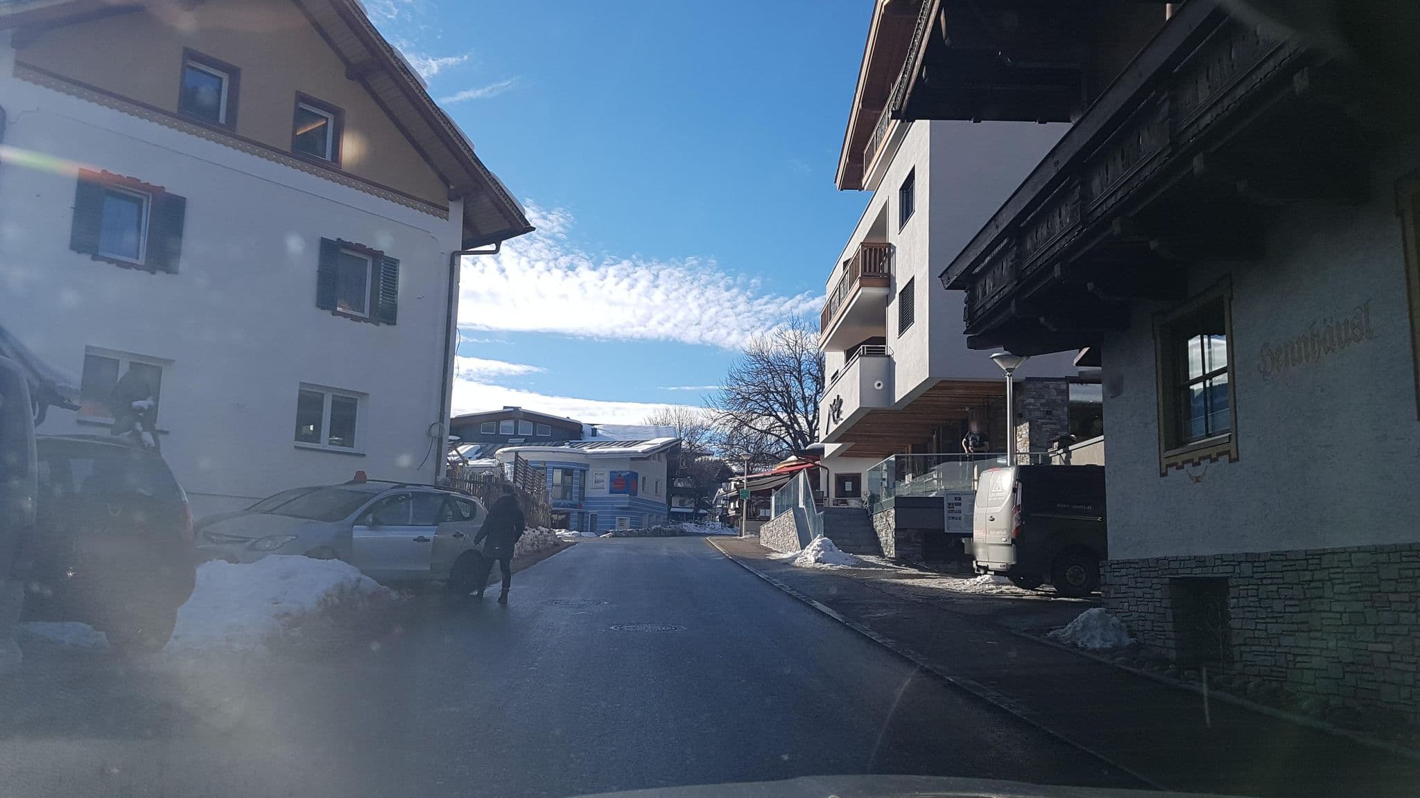 Street view near Jager-Hans'l, Neukirchen am Großvenediger — © dsmm (CC BY-SA · Mapillary)
