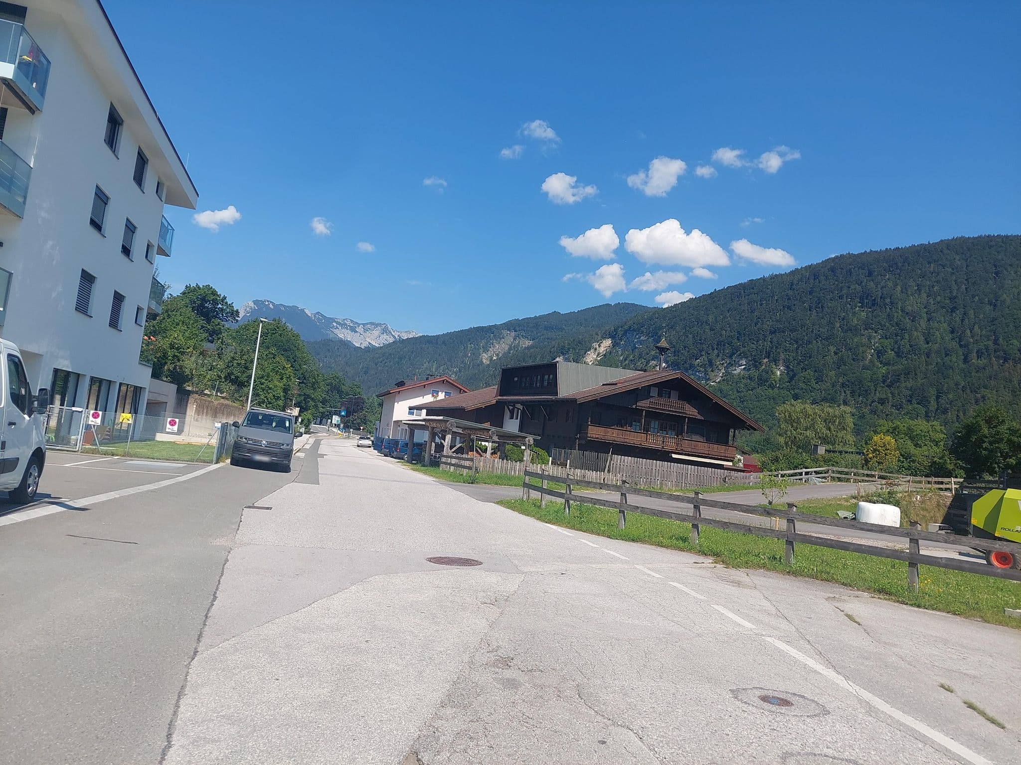 Street view near Gasthaus Endacher, Endach — © viavista (CC BY-SA · Mapillary)