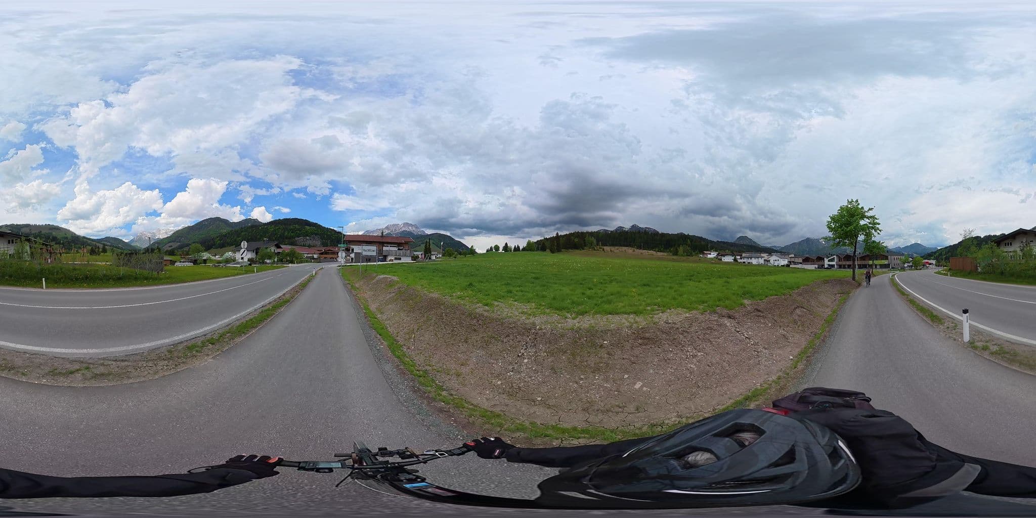 Street view near Ansitz Wirtsgut, Hochfilzen — © osmplus_org (CC BY-SA · Mapillary)