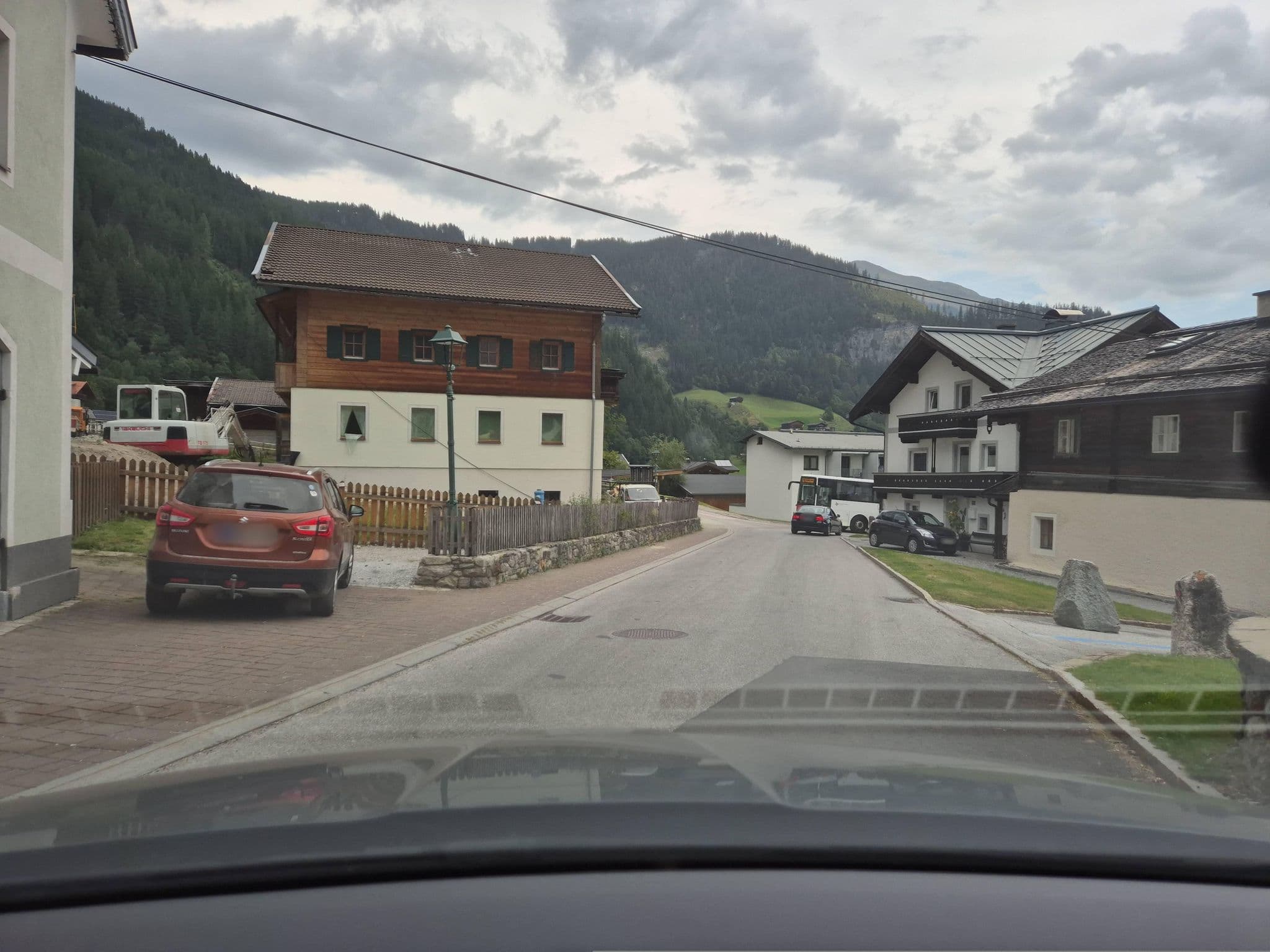 Street view near Bergfex Hotel Post, Neukirchen am Großvenediger — © schermy_at (CC BY-SA · Mapillary)