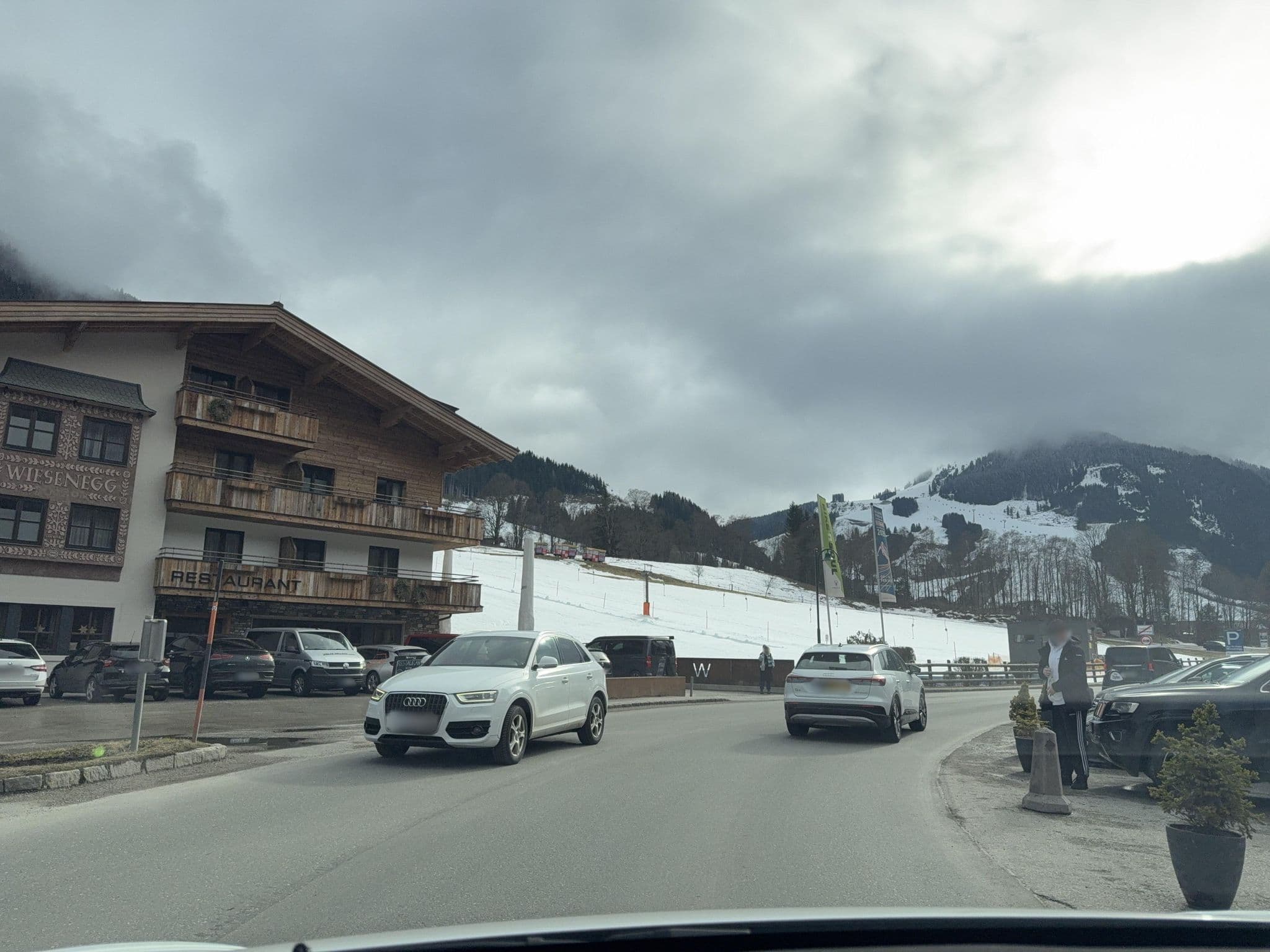 Street view near Ski & Bike Hotel Wiesenegg, Hinterglemm — © ottor (CC BY-SA · Mapillary)