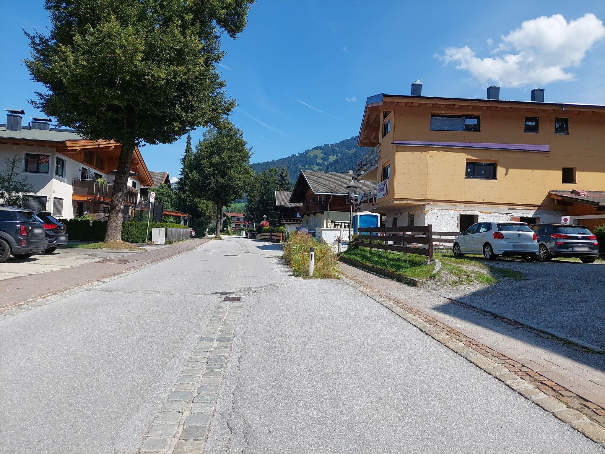 Street view near Pension Stopfenhof Frieda Hohlrieder, Söll — © viavista (CC BY-SA · Mapillary)