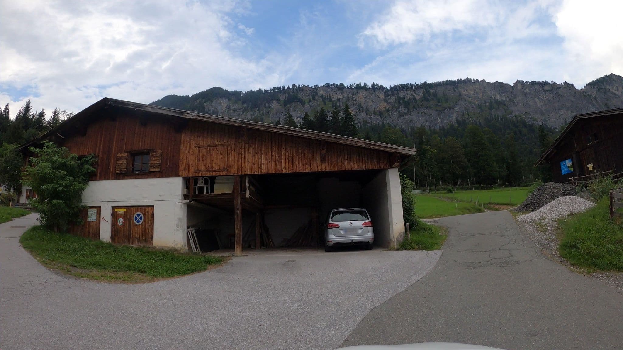 Street view near Ferienwohnung Maurerhof, Sankt Johann in Tirol — © osmplus_org (CC BY-SA · Mapillary)