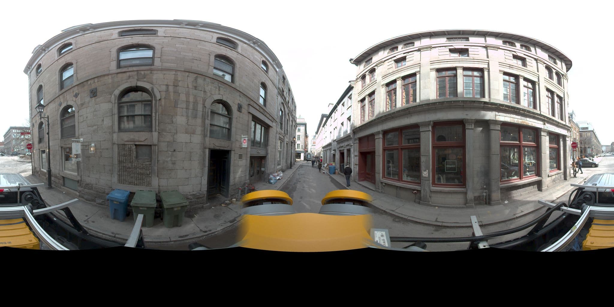 Street view near Auberge Alternative du Vieux-Montréal, Ville-Marie — © VdM (CC BY-SA · Mapillary)