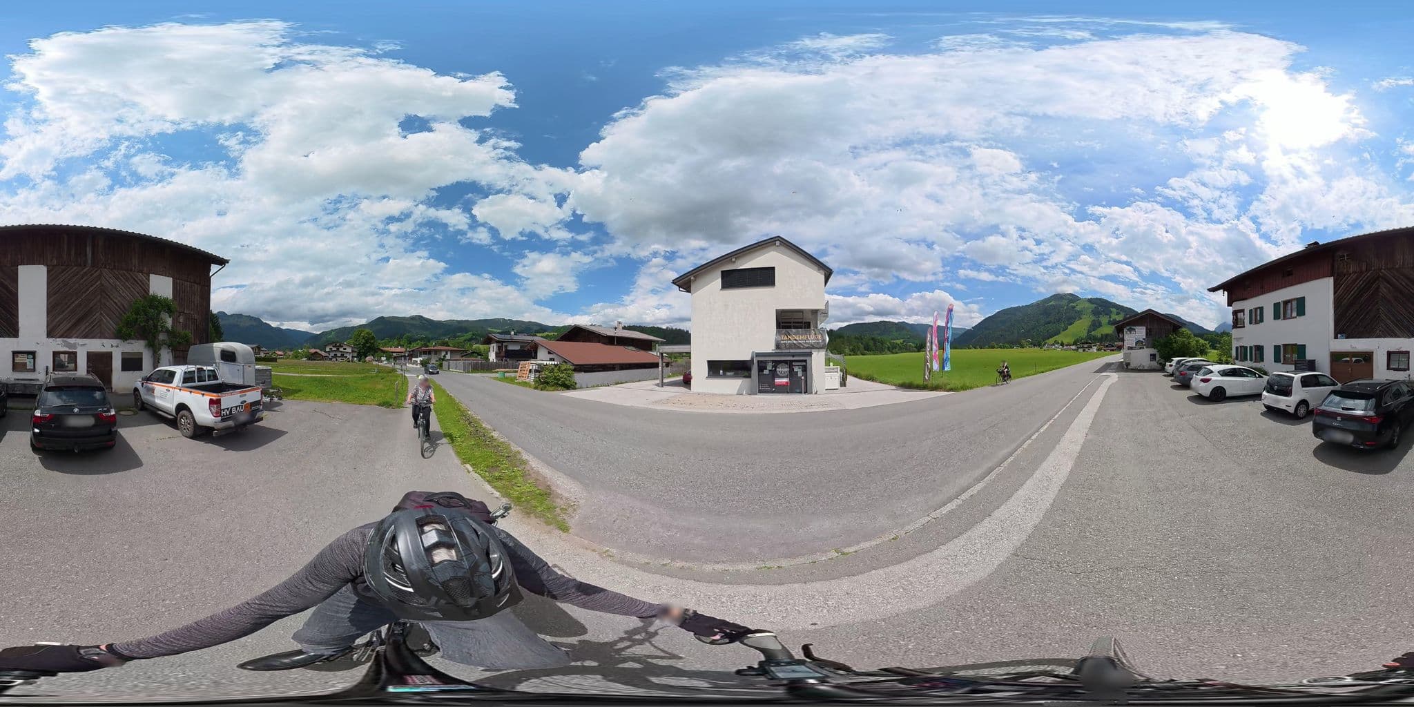 Street view near Leindlhof, Kössen — © osmplus_org (CC BY-SA · Mapillary)