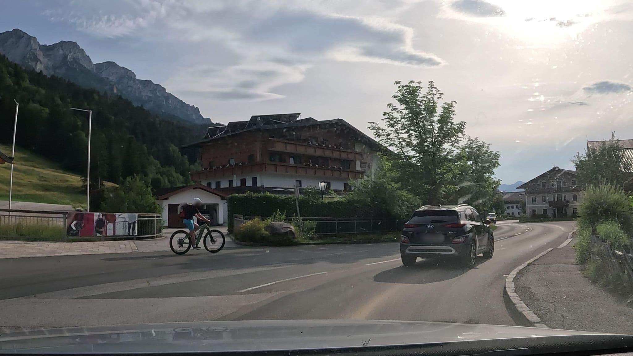 Street view near Bauernhof Schmiederer, Ebbs — © stefanro74 (CC BY-SA · Mapillary)