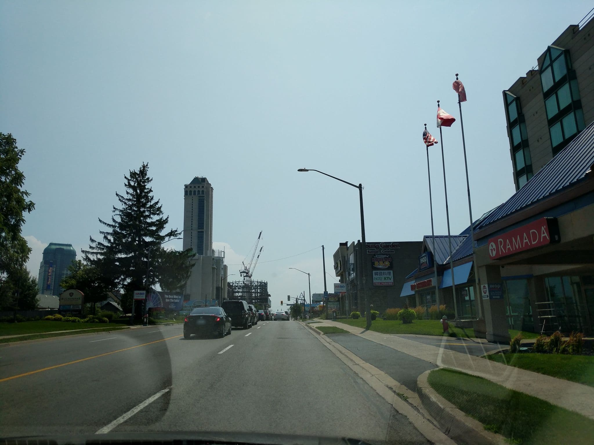 Street view near Ramada, Niagara Falls — © zerz57k1 (CC BY-SA · Mapillary)