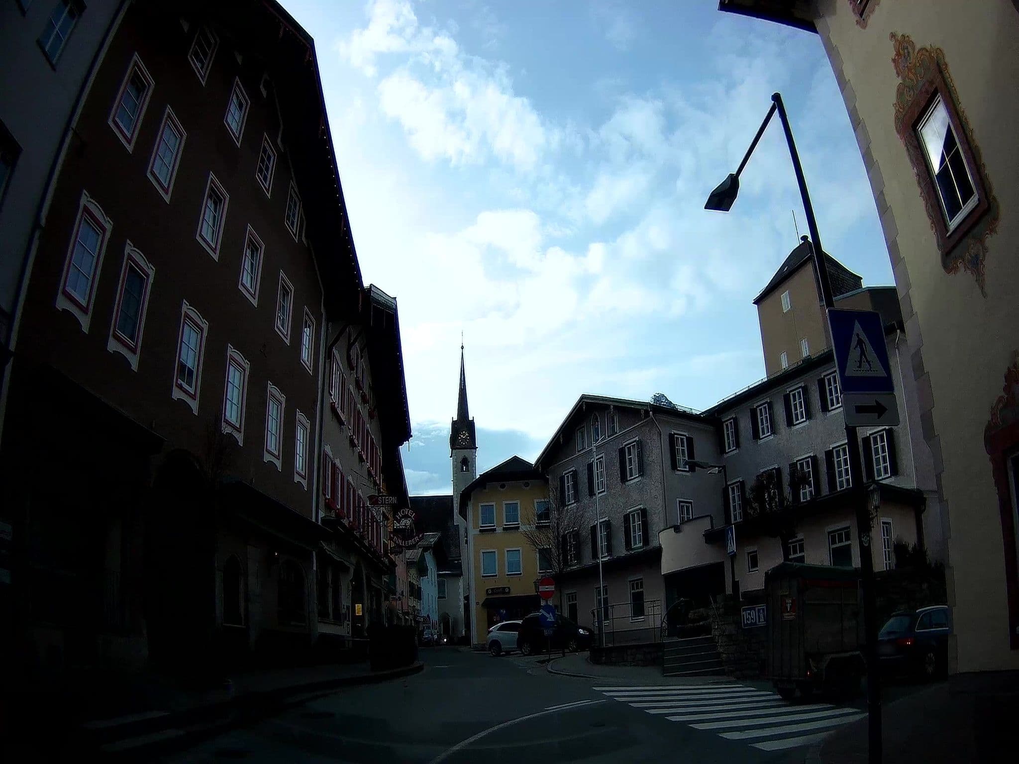Street view near Döllerer's Geniesserhotel Goldener Stern, Golling an der Salzach — © fuchserl (CC BY-SA · Mapillary)