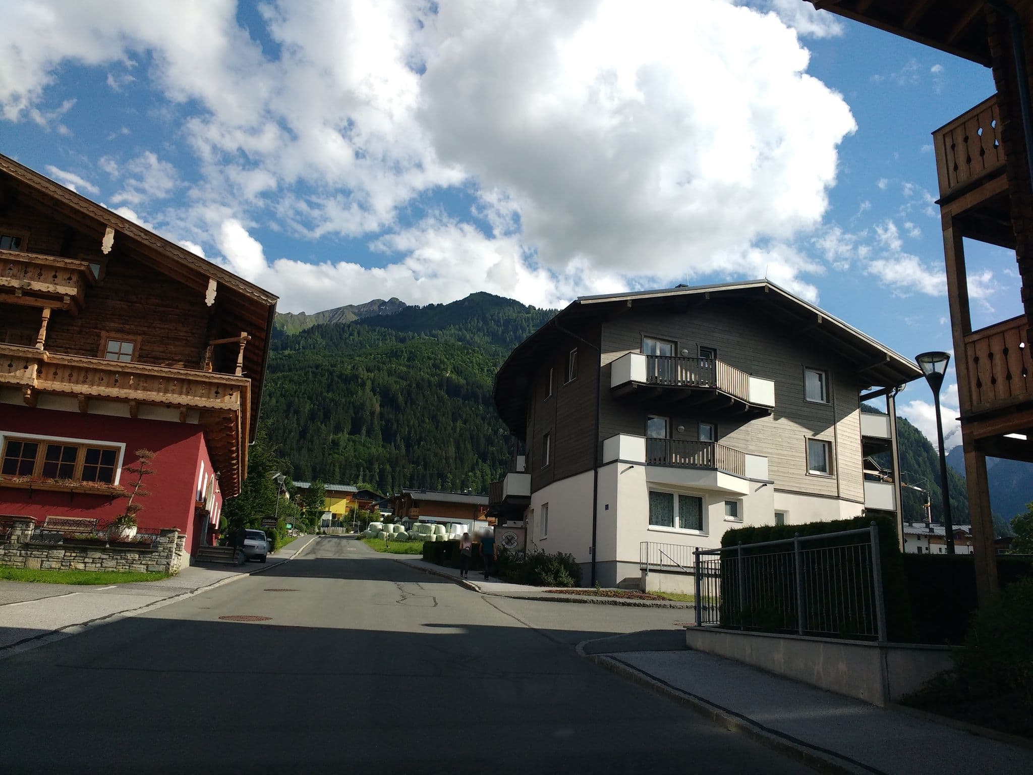 Street view near Adlerresort by Alpin Rentals, Kaprun — © thetornado76 (CC BY-SA · Mapillary)