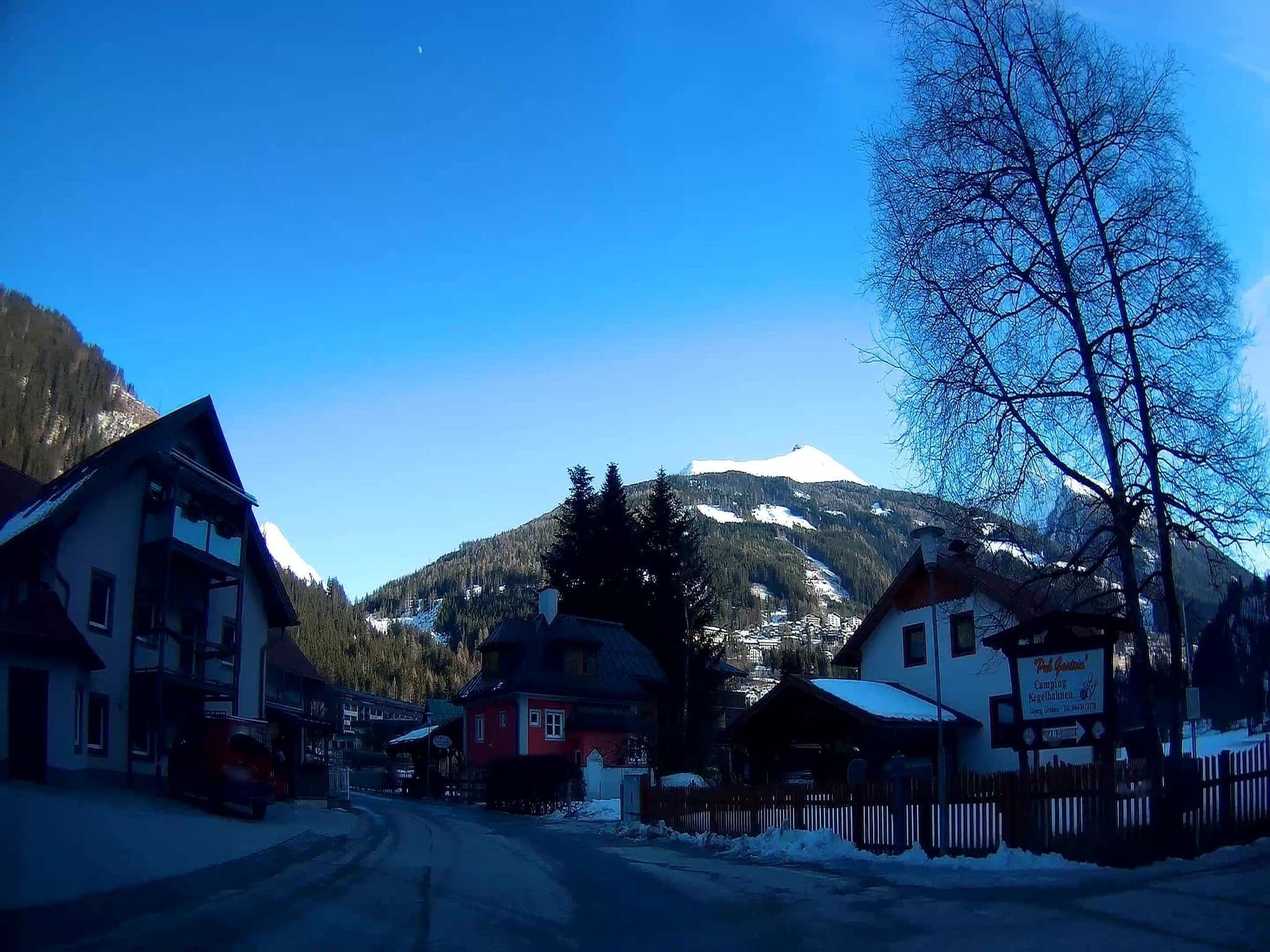 Street view near Maria Sendlhofer, Bad Gastein — © fuchserl (CC BY-SA · Mapillary)