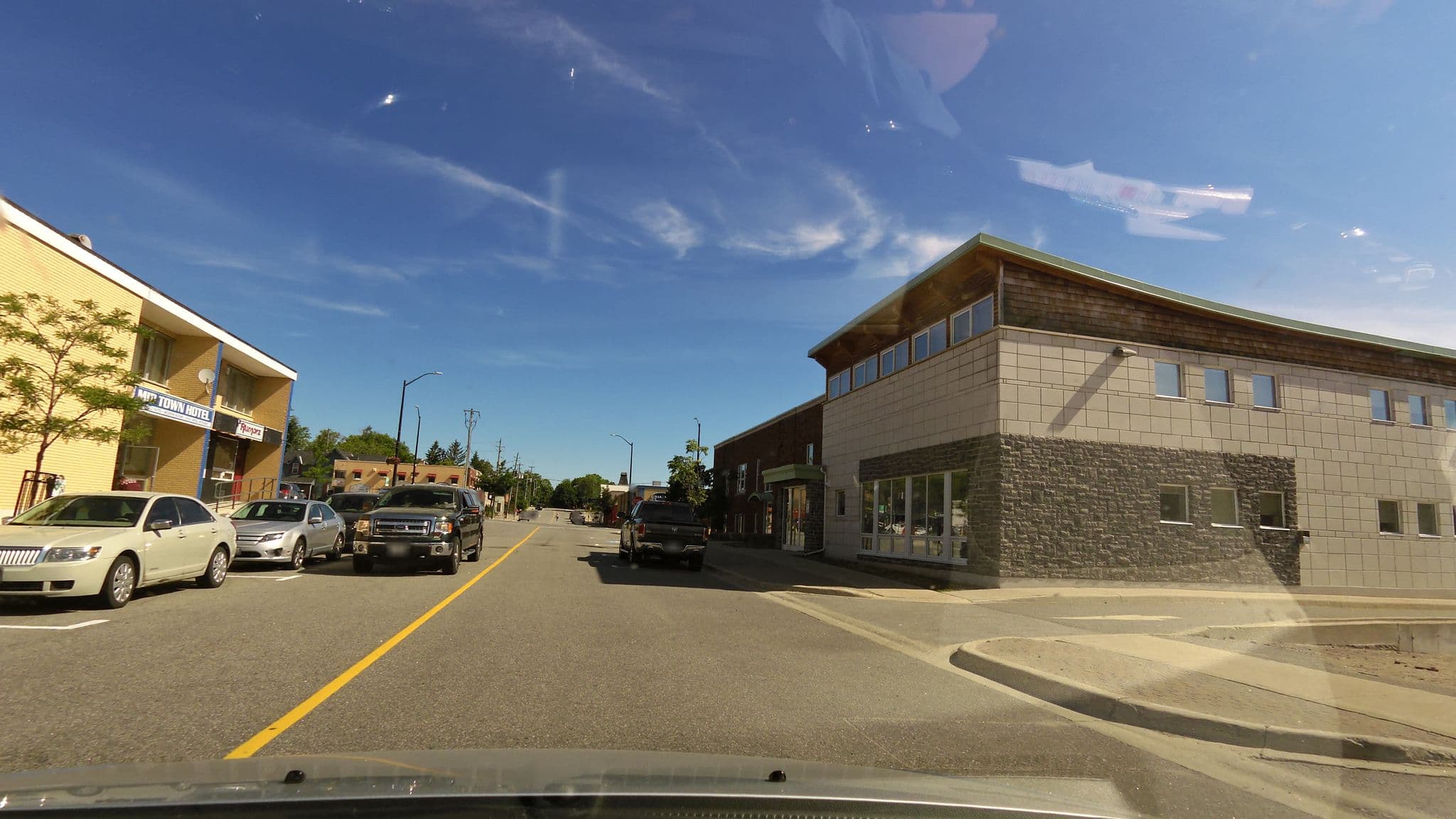 Street view near Mid Town Hotel, Parry Sound — © bootprint (CC BY-SA · Mapillary)