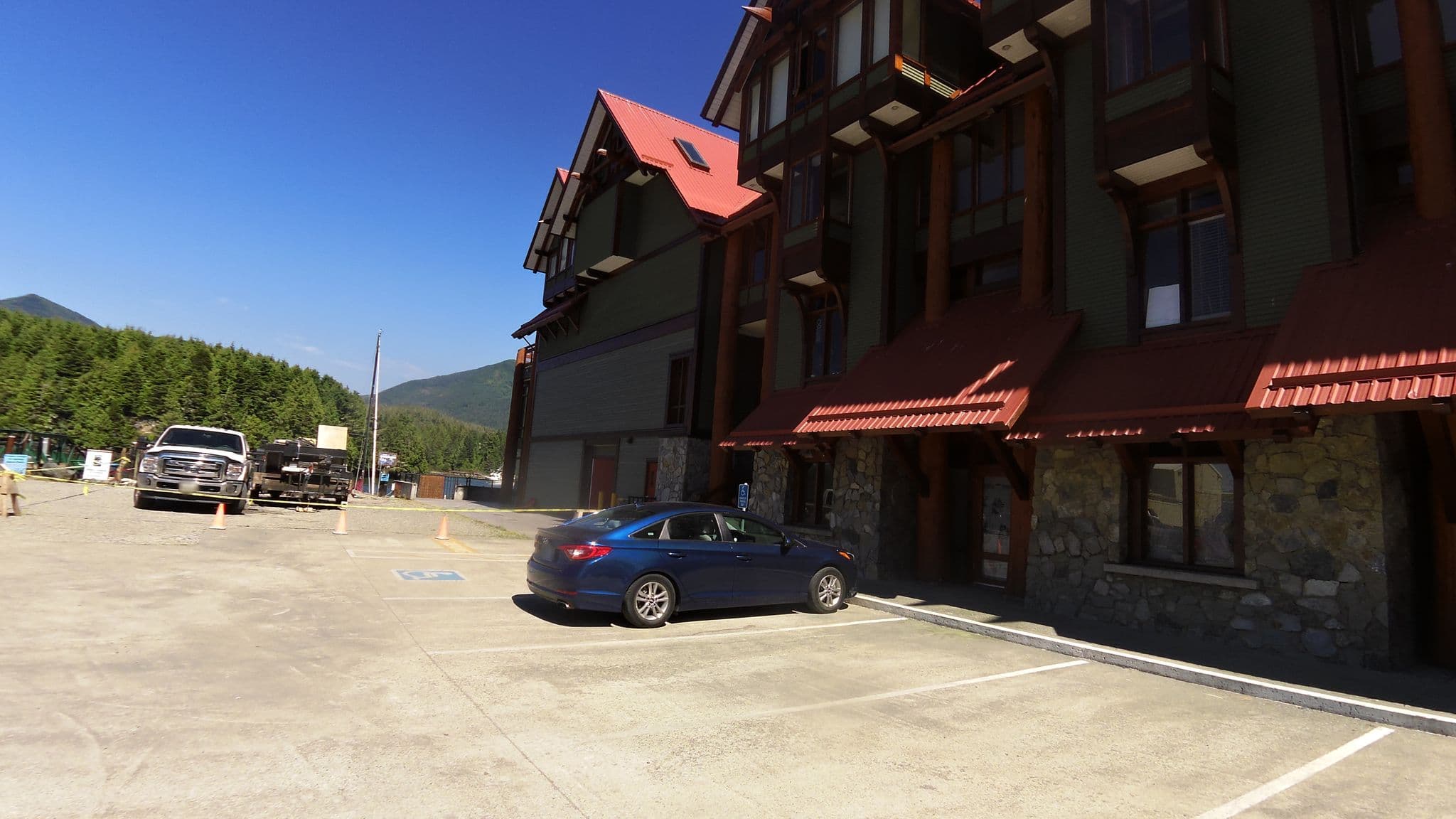 Street view near Whiskey Landing Lodge, Ucluelet — © rps333 (CC BY-SA · Mapillary)