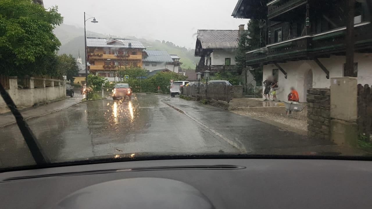 Street view near Pension Haus Dora, Kaprun — © mik007 (CC BY-SA · Mapillary)