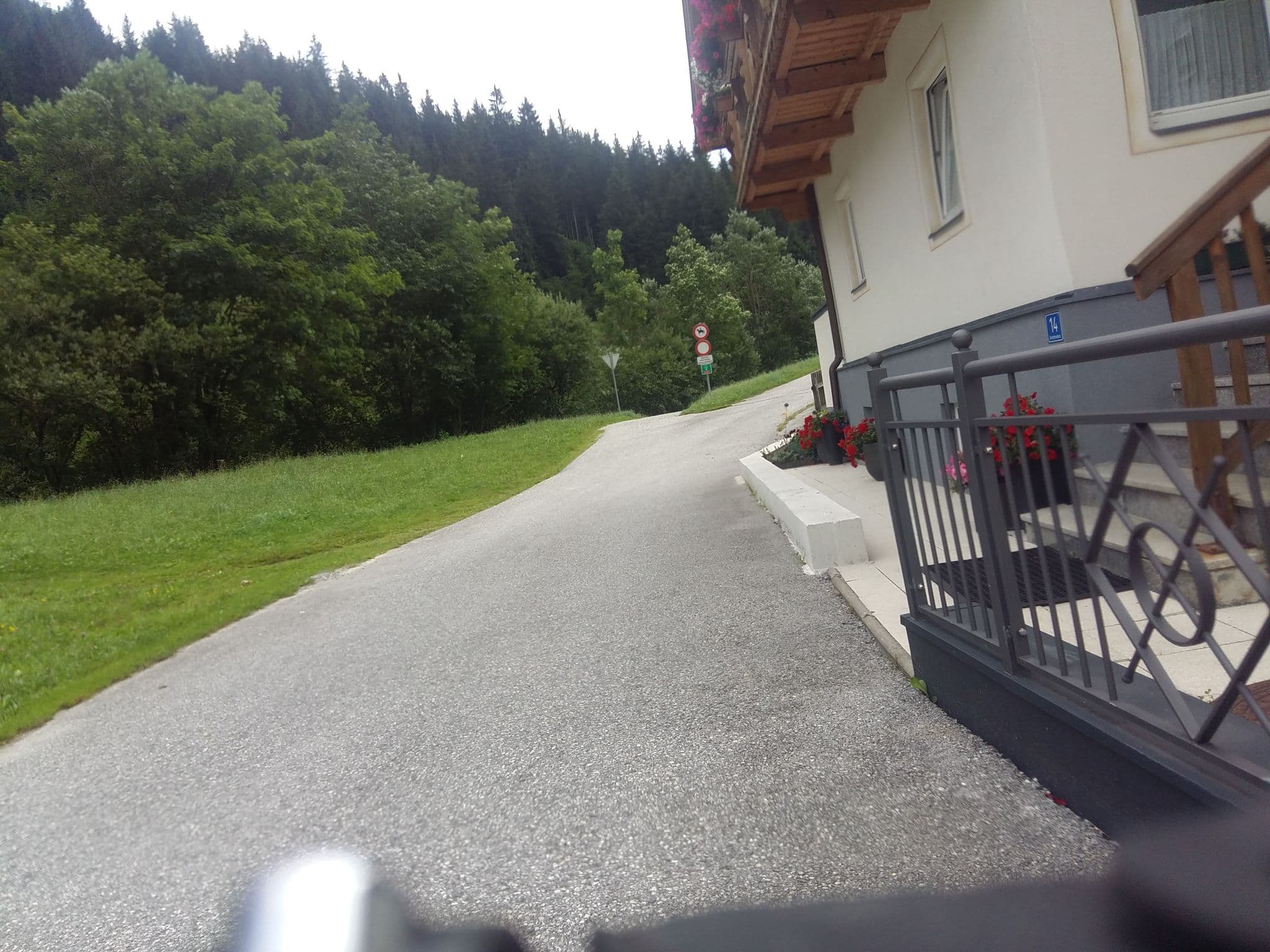 Street view near Haus Toferer, Grossarl — © pongaufuchs3847 (CC BY-SA · Mapillary)