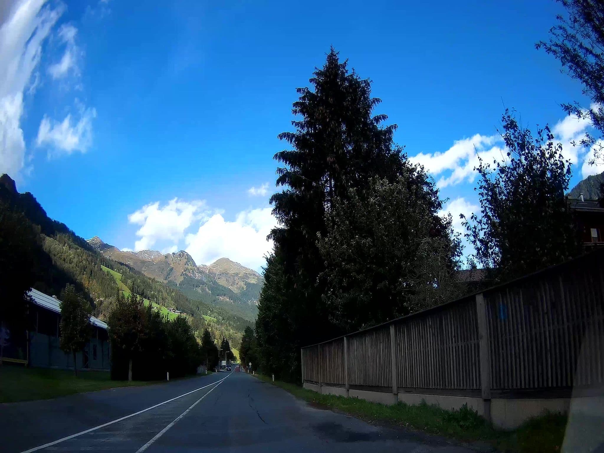 Street view near Mayer, Anger — © fuchserl (CC BY-SA · Mapillary)