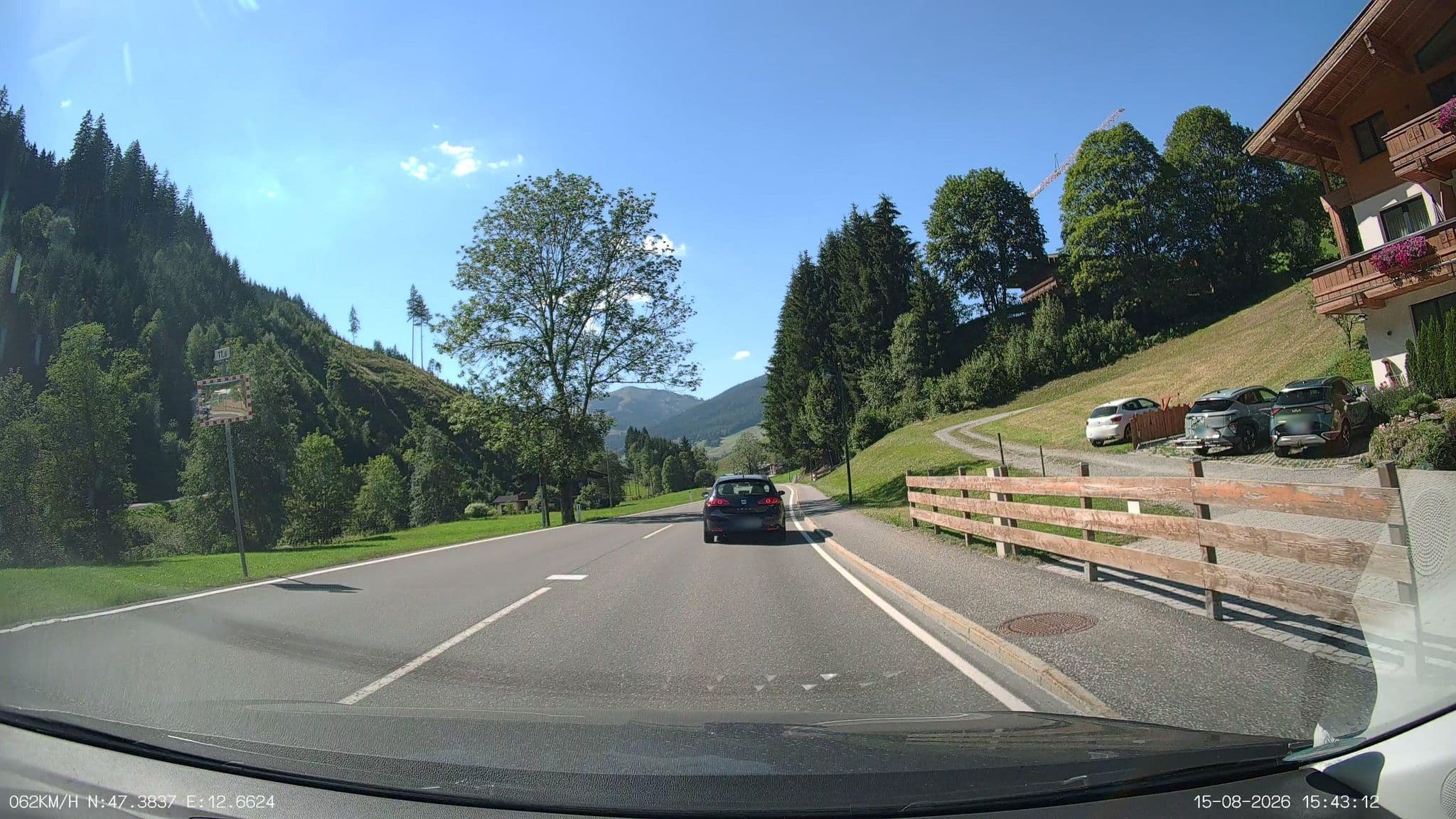 Street view near Gasthof Iglsbergerhof, Saalbach — © heetENkoel (CC BY-SA · Mapillary)