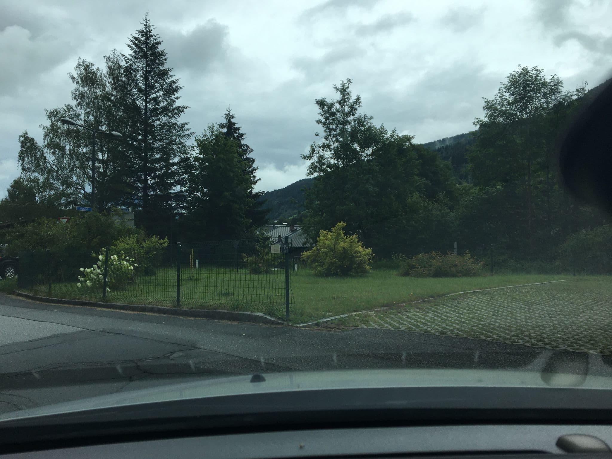 Street view near Hotel Victoria Kaprun, Kaprun — © chicc0 (CC BY-SA · Mapillary)