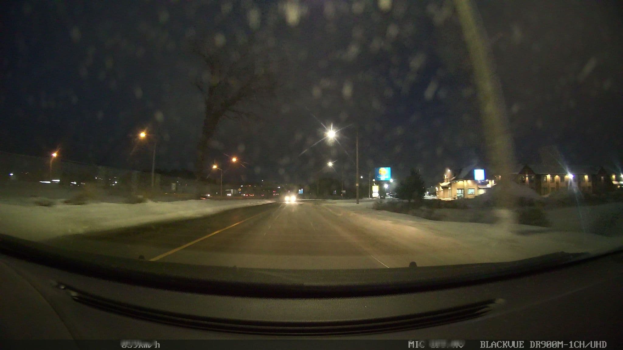 Street view near Monte Carlo Inn, Barrie — © abcourier (CC BY-SA · Mapillary)