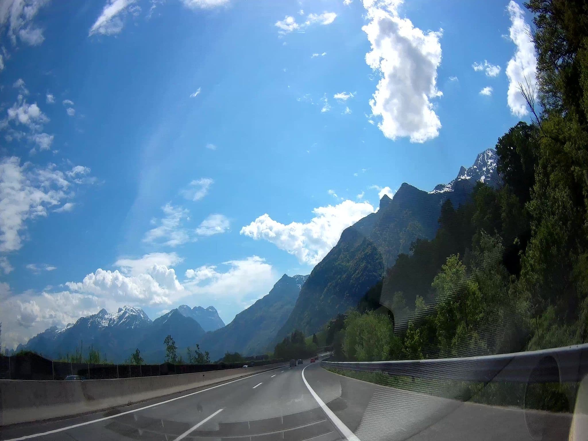 Street view near Almhaus Blümel, Kuchl — © fuchserl (CC BY-SA · Mapillary)