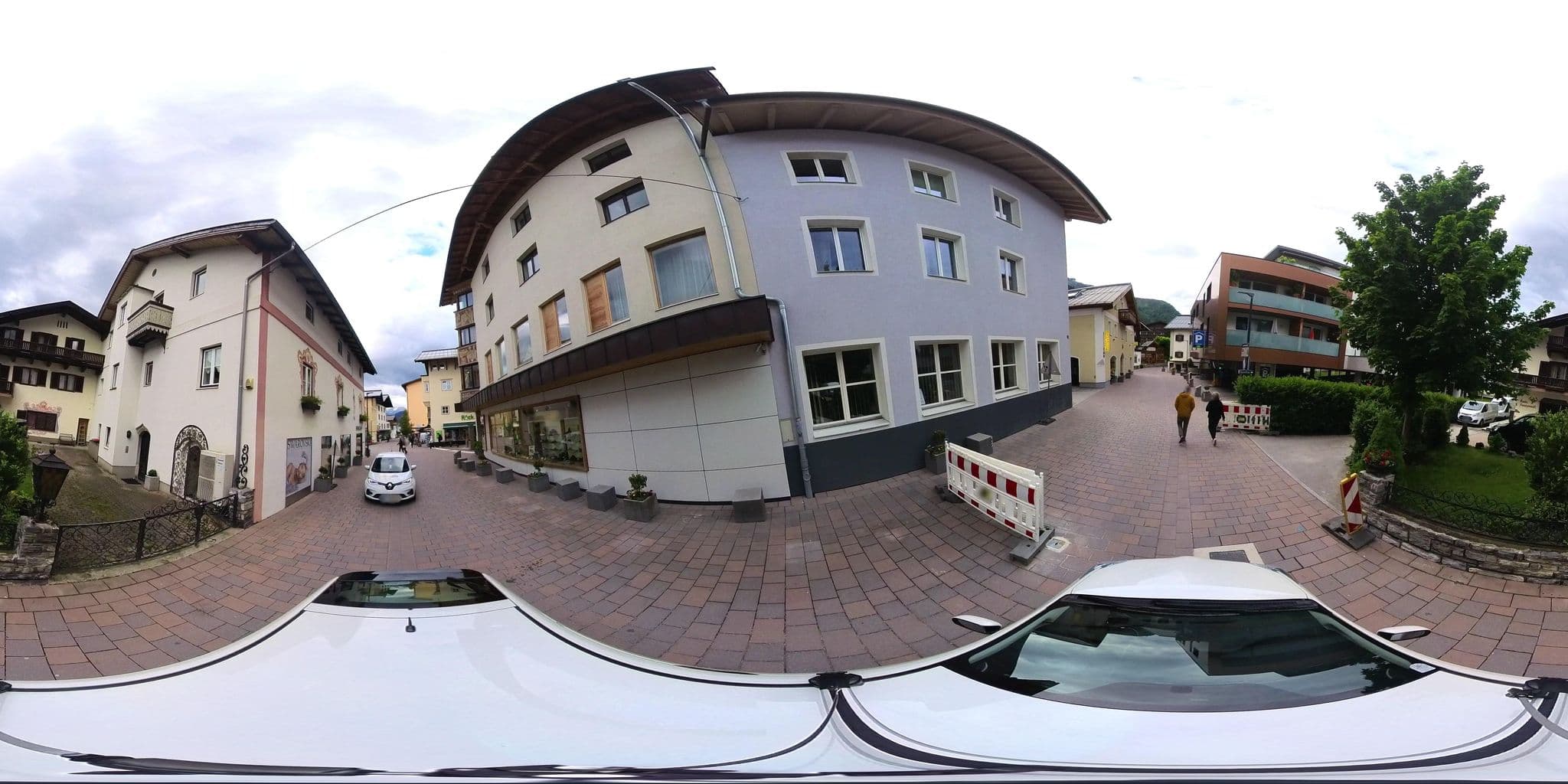 Street view near Pension Buchner, Zell am See — © osmplus_org (CC BY-SA · Mapillary)