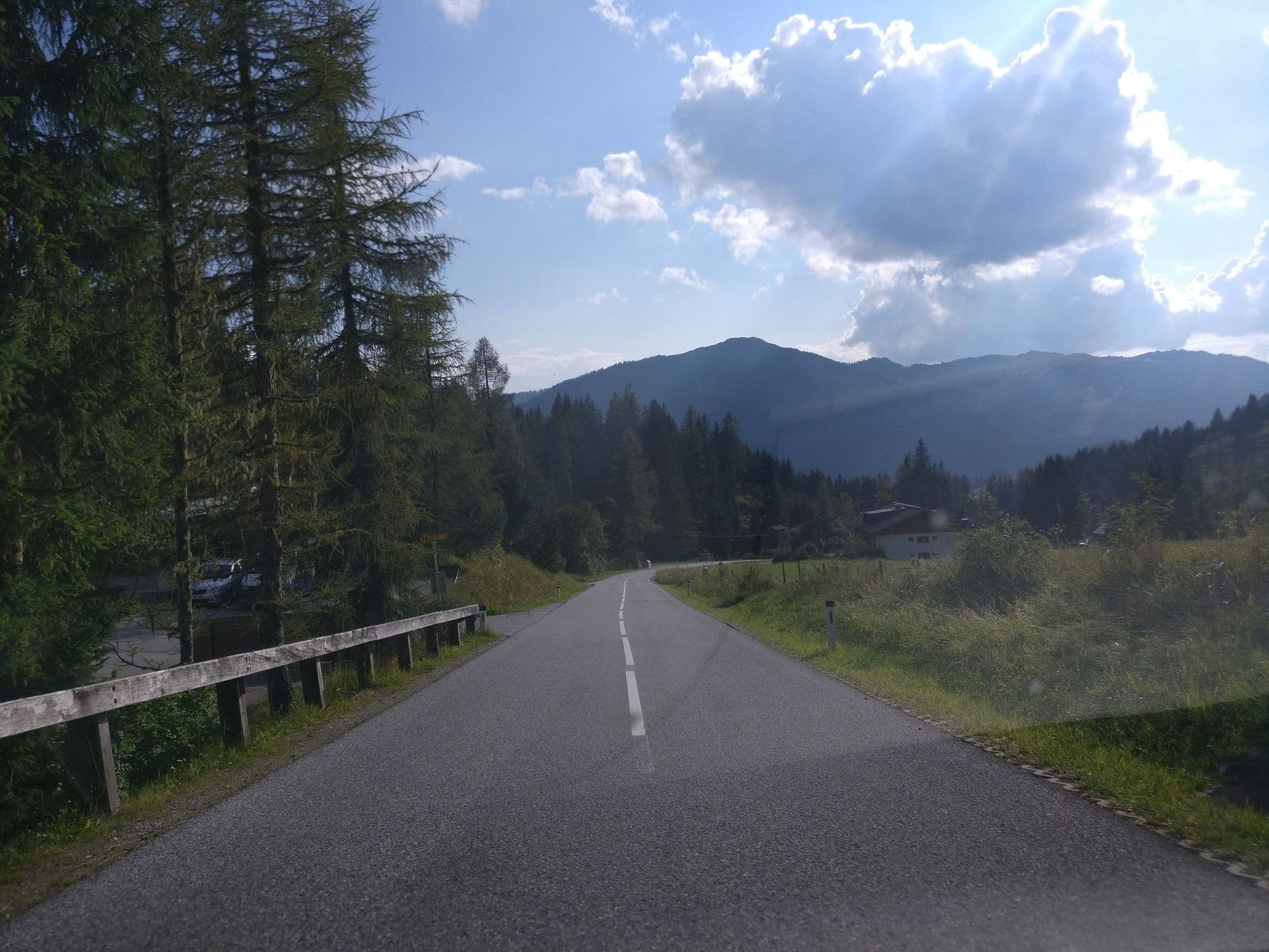 Street view near Hochkeilhaus Jugendgästehaus, Mühlbach am Hochkönig — © map_hard (CC BY-SA · Mapillary)