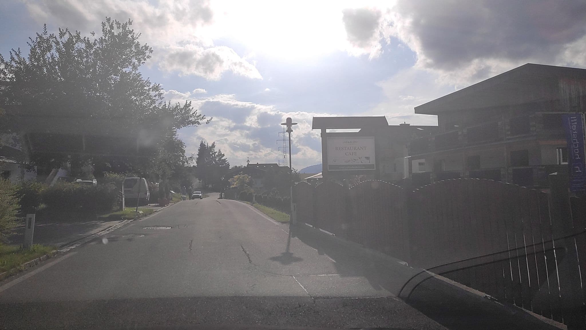 Street view near Embacherhof - Sylvia Klingler, Rauris — © consens_verkehrsplanung (CC BY-SA · Mapillary)