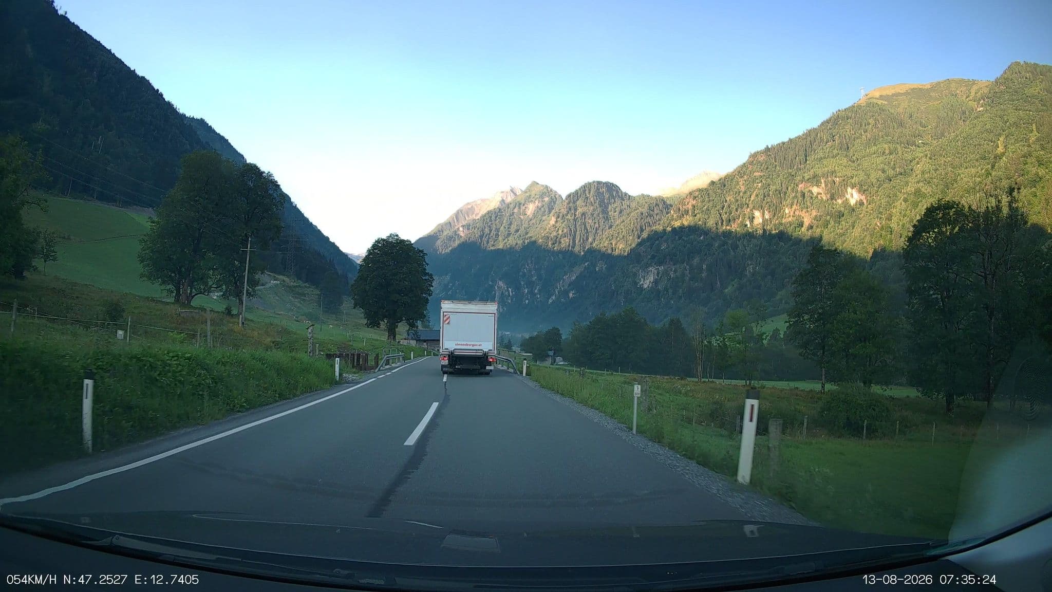 Street view near Hotel, Restaurant Kesselfall Hotel-Restaurant, Kaprun — © heetENkoel (CC BY-SA · Mapillary)