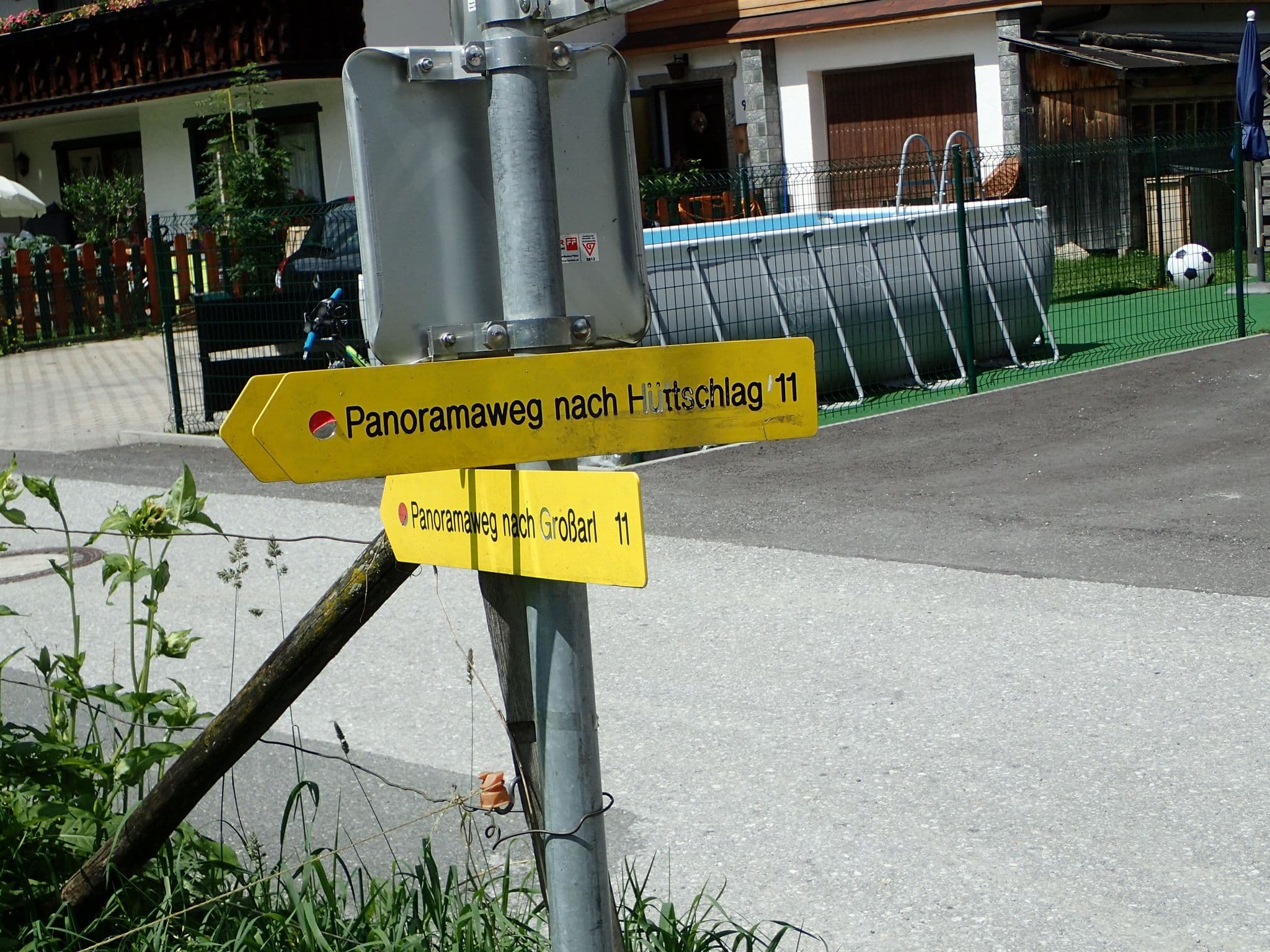 Street view near Haus Deutinger, Grossarl — © schermy_at (CC BY-SA · Mapillary)