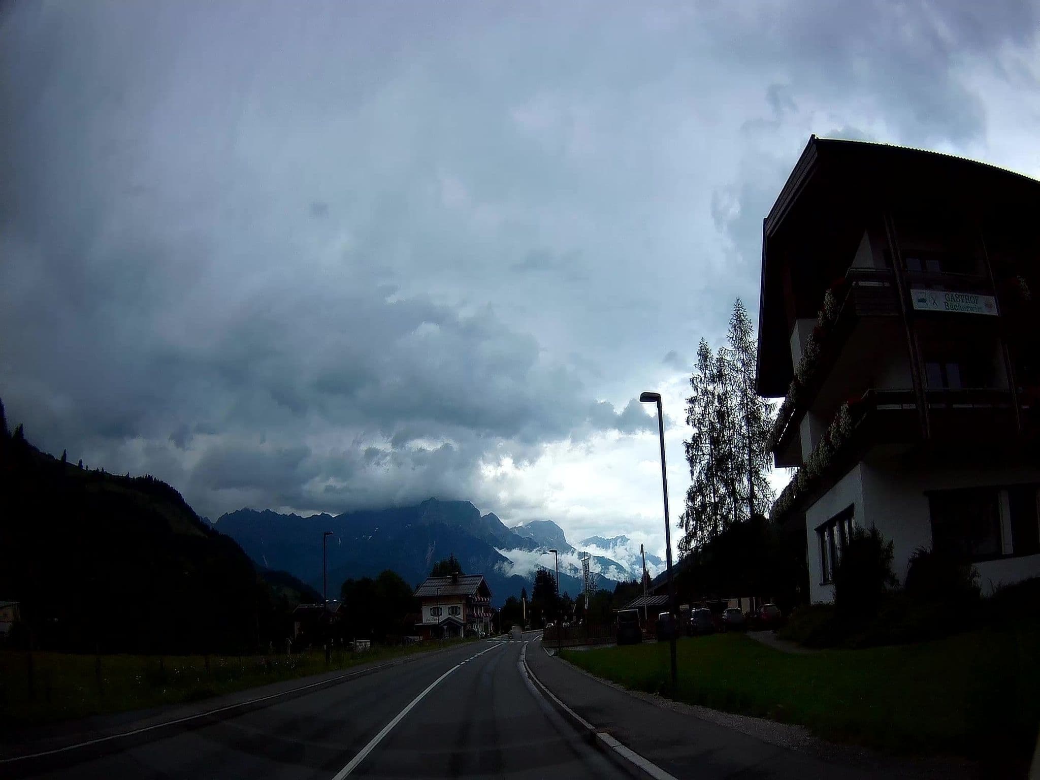 Street view near Hilde Ackerer, Saalfelden am Steinernen Meer — © fuchserl (CC BY-SA · Mapillary)