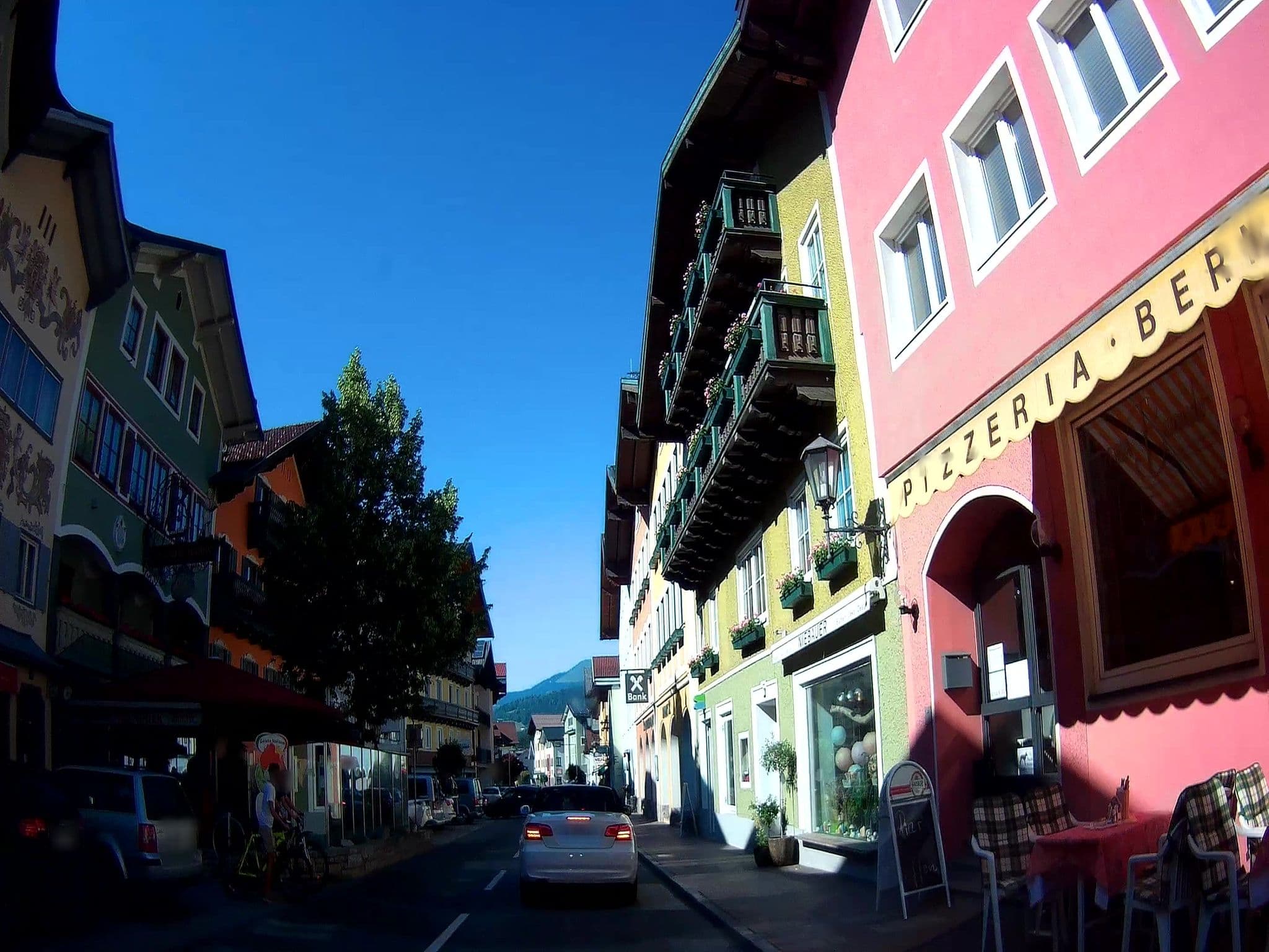 Street view near Gasthaus Hauslwirt, Golling an der Salzach — © fuchserl (CC BY-SA · Mapillary)