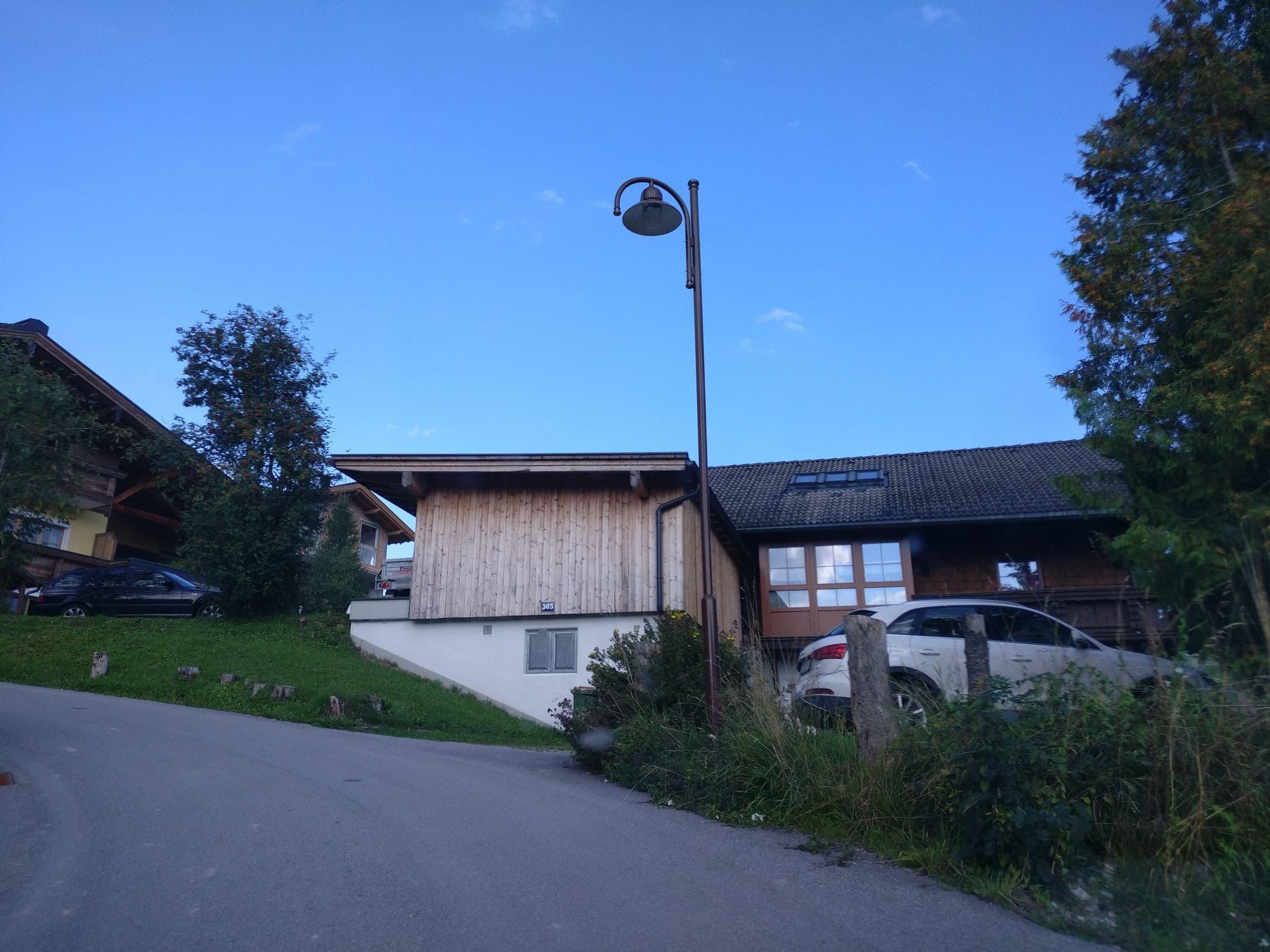 Street view near Appartementhaus Sonnblick Hochkönig, Mühlbach am Hochkönig — © map_hard (CC BY-SA · Mapillary)