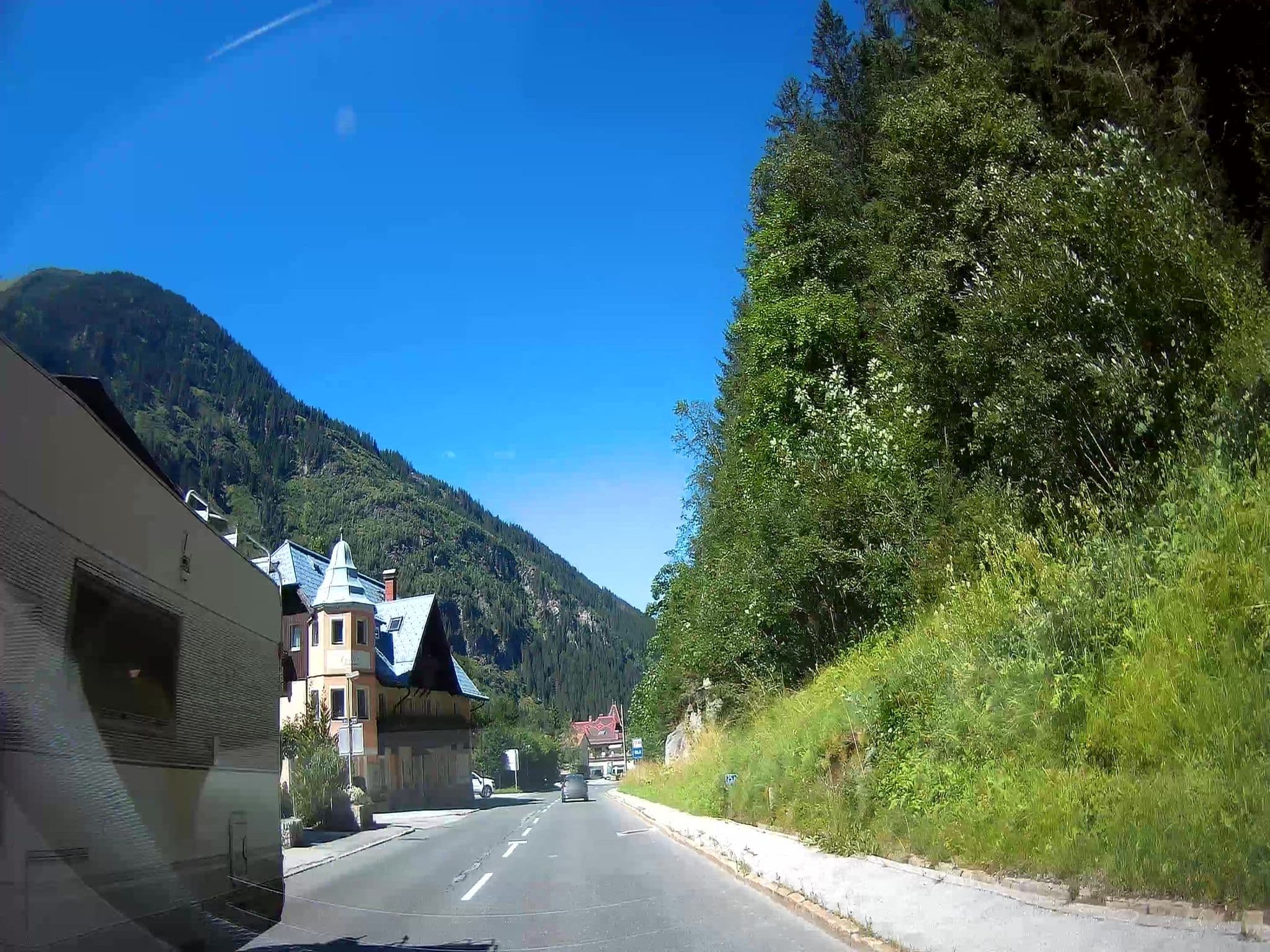 Street view near Gertrude Gruber, Bad Gastein — © fuchserl (CC BY-SA · Mapillary)
