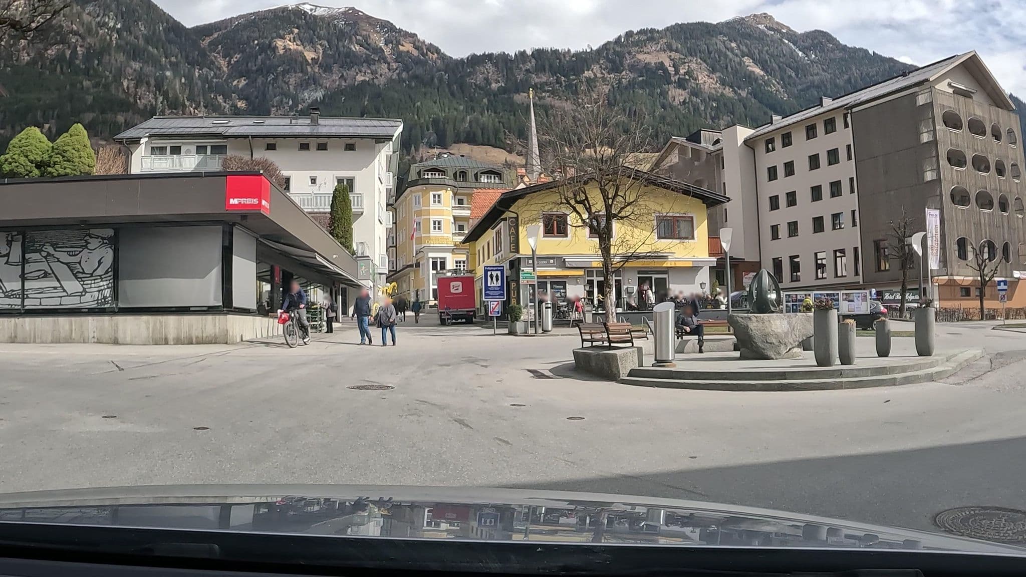 Street view near Zebra Appartements, Bad Hofgastein — © stefanro74 (CC BY-SA · Mapillary)