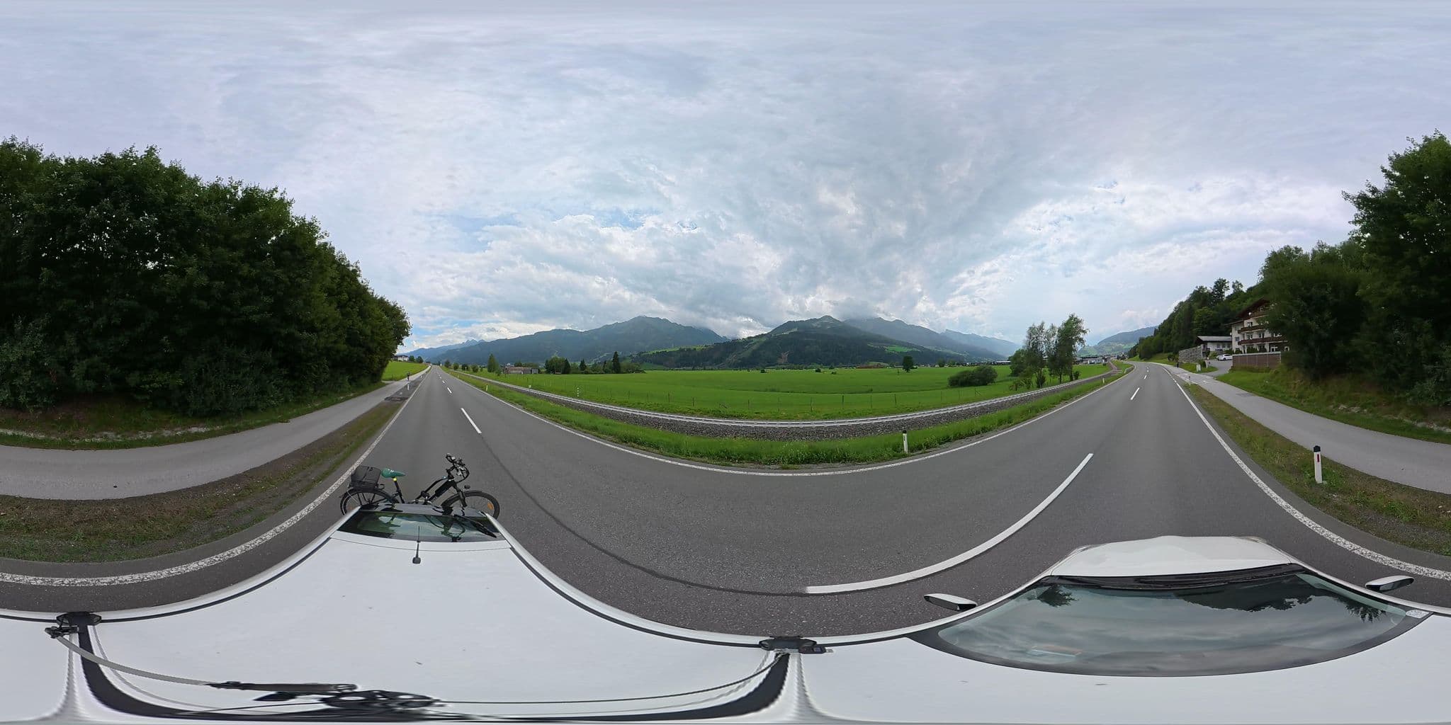 Street view near Penzion Praga, Piesendorf — © osmplus_org (CC BY-SA · Mapillary)