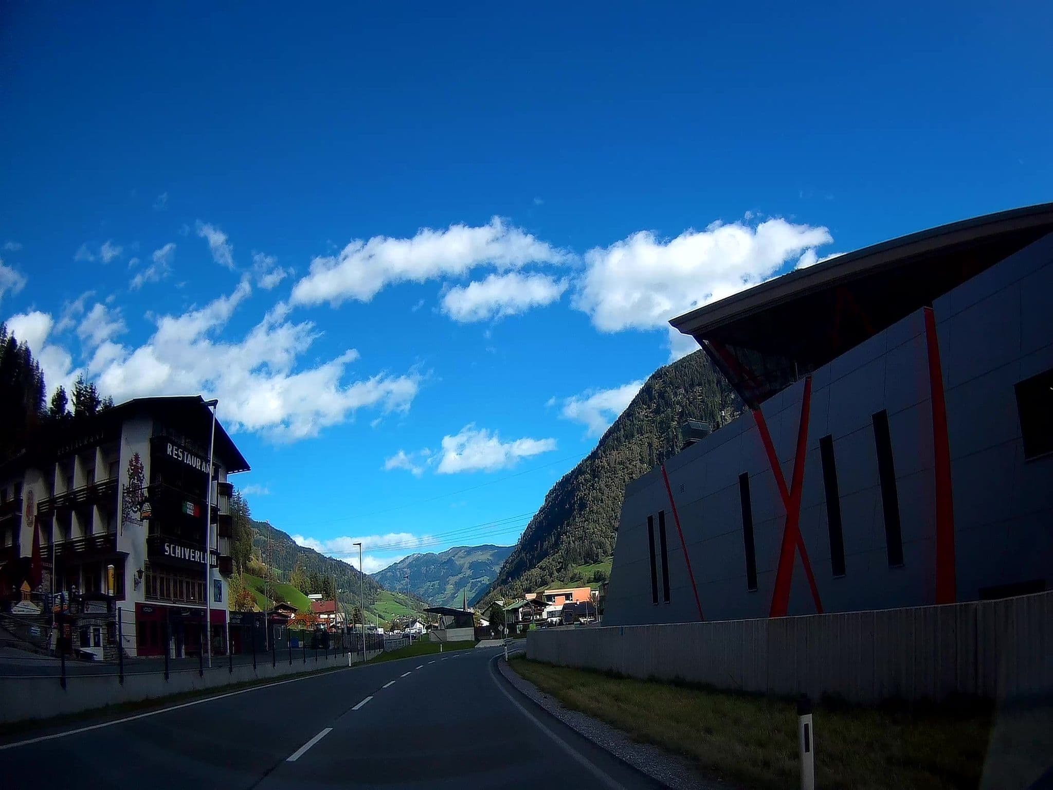 Street view near Kaffee-Berglift, Bad Hofgastein — © fuchserl (CC BY-SA · Mapillary)