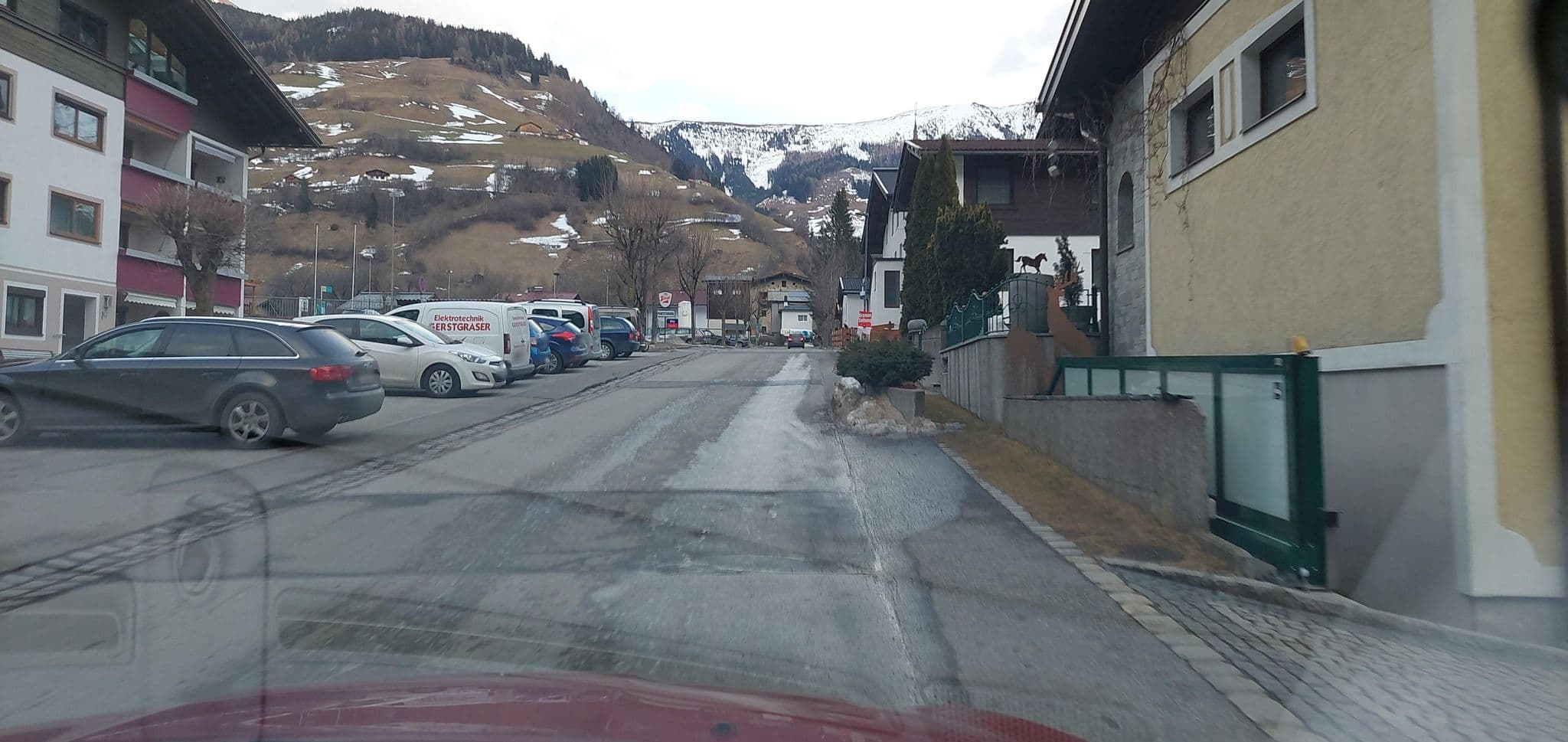 Street view near Haus Enzian in Rauris, Rauris — © gzin (CC BY-SA · Mapillary)
