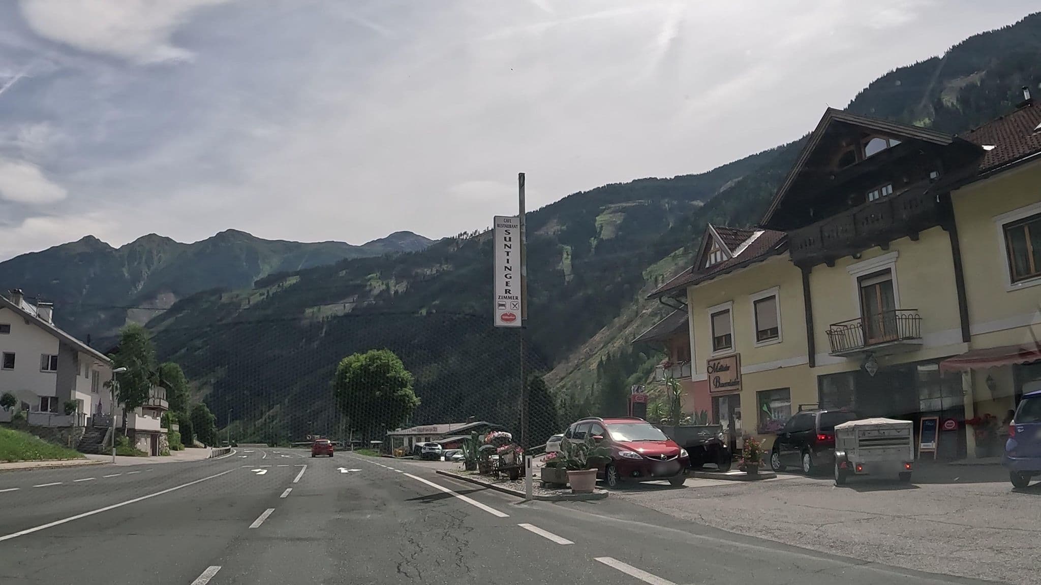 Street view near Gasthof Suntinger, Dölsach — © stefanro74 (CC BY-SA · Mapillary)