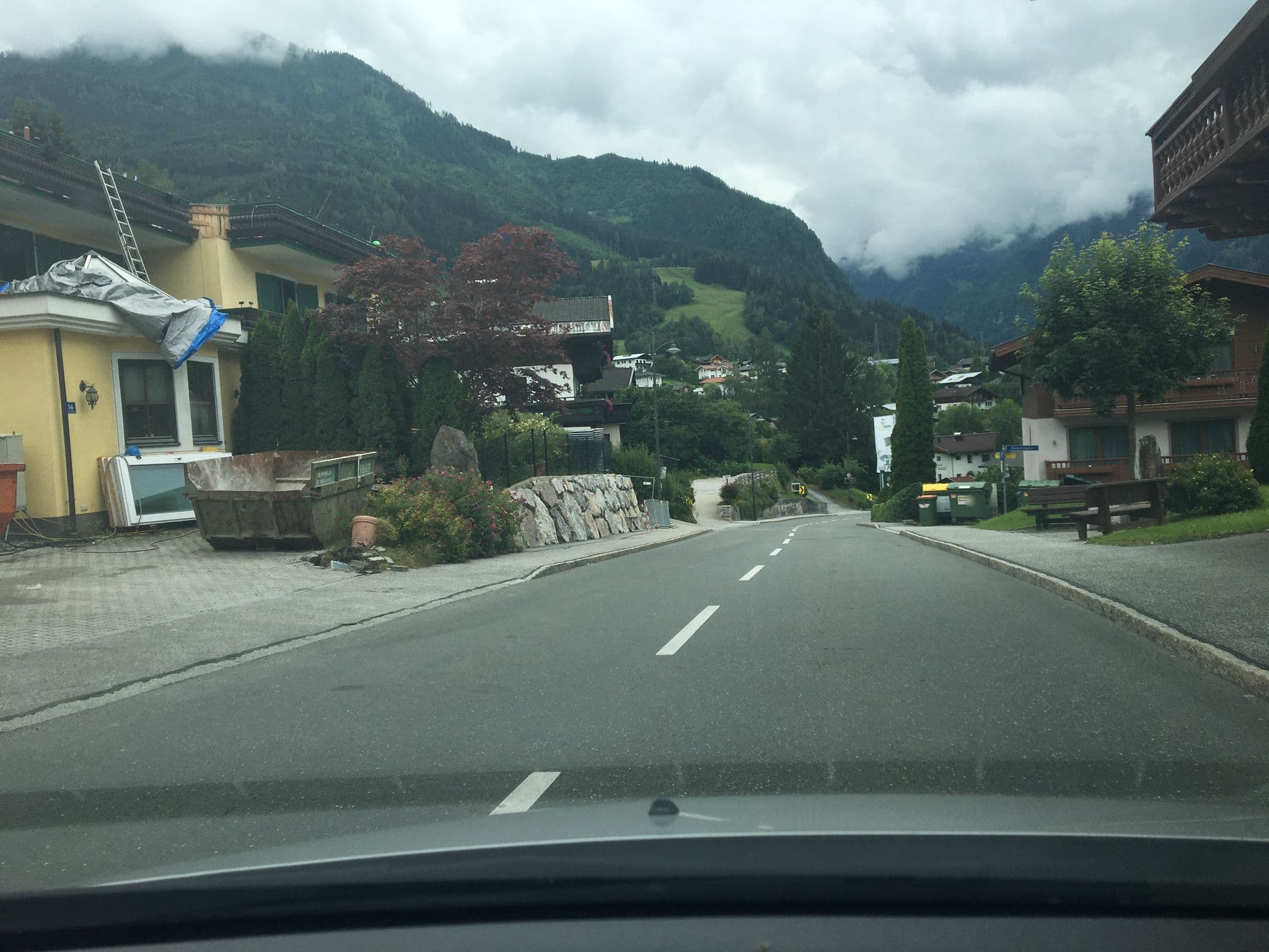 Street view near Sportpension Trauner, Kaprun — © chicc0 (CC BY-SA · Mapillary)