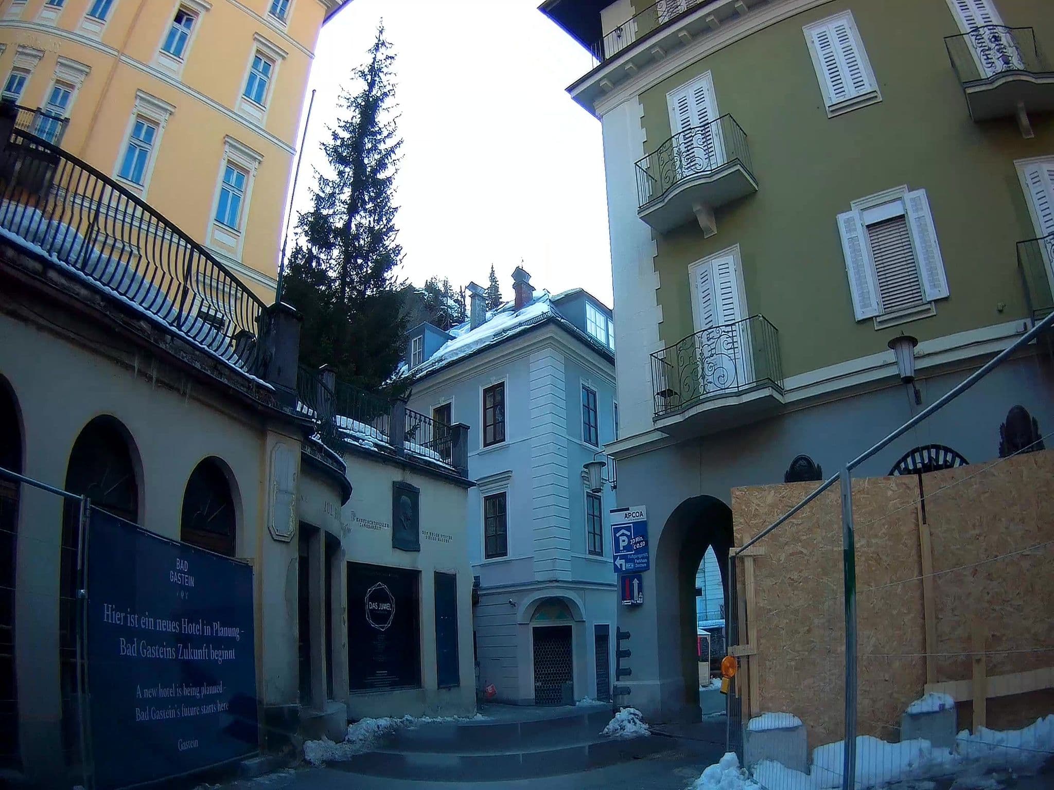 Street view near Grand Hotel Straubinger 5*, Bad Gastein — © fuchserl (CC BY-SA · Mapillary)