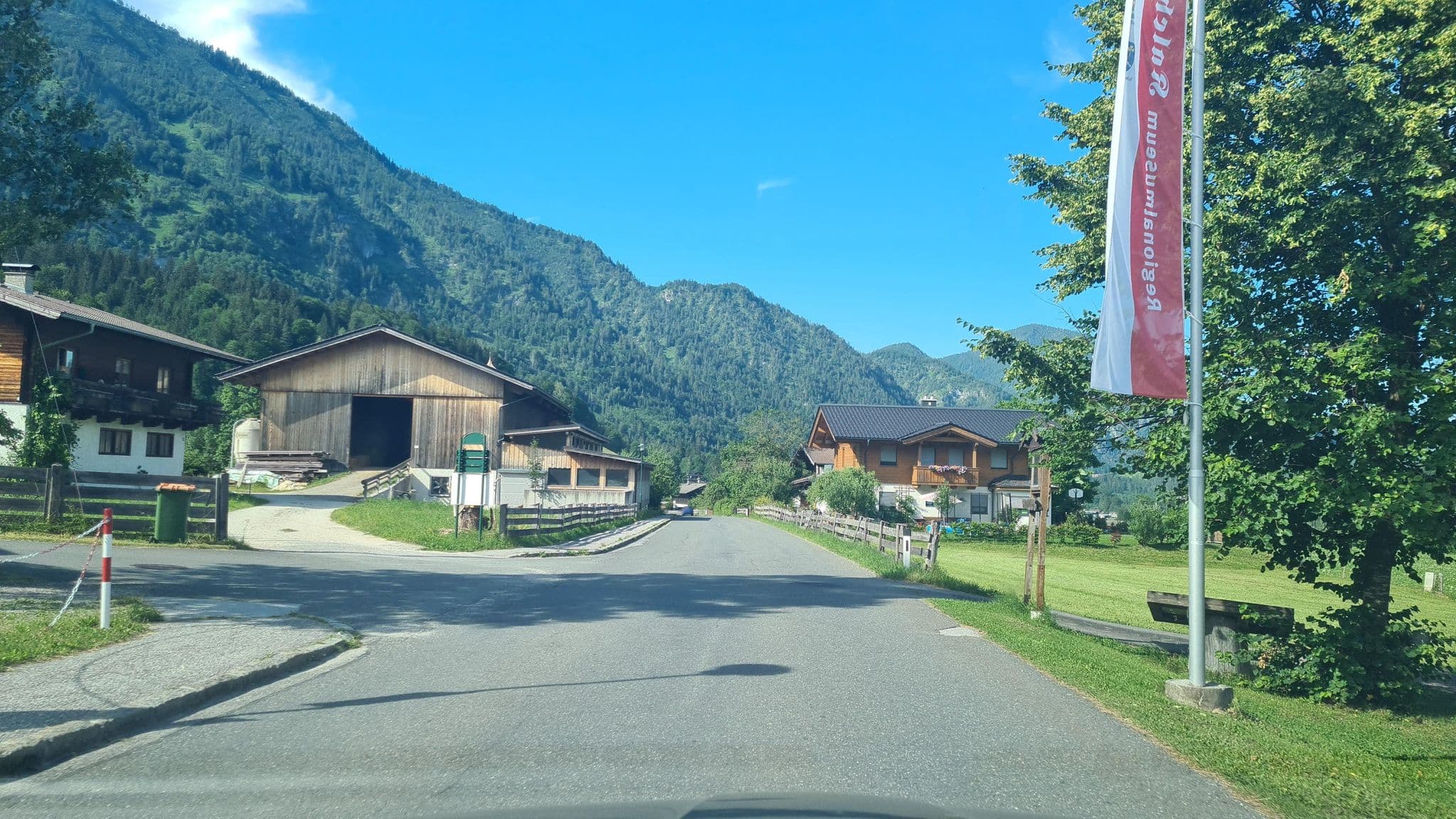 Street view near Pension Elfriede, Lofer — © schermy_at (CC BY-SA · Mapillary)