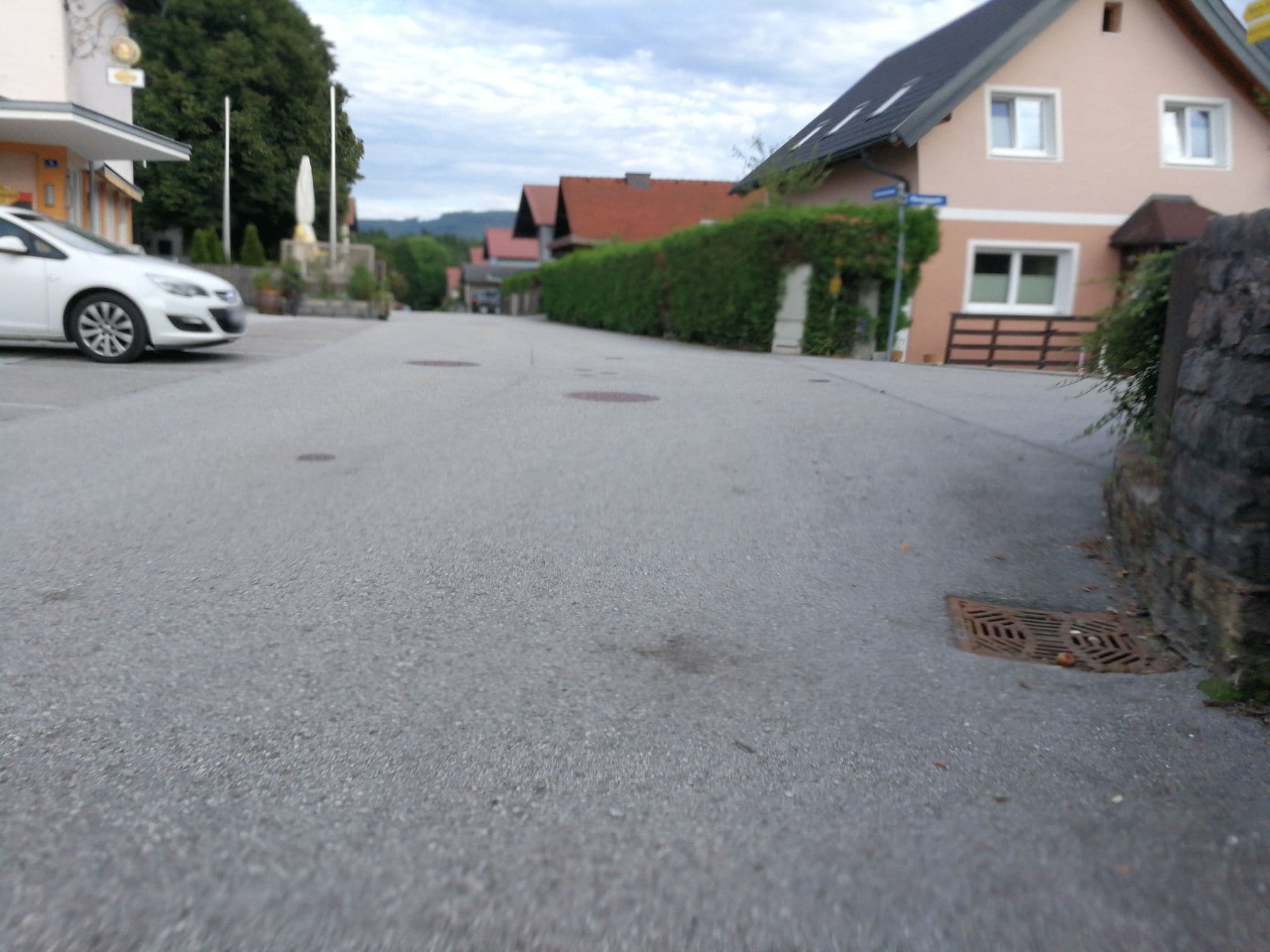 Street view near Gasthaus z Nachbarschaft, Elixhausen — © consens_verkehrsplanung (CC BY-SA · Mapillary)