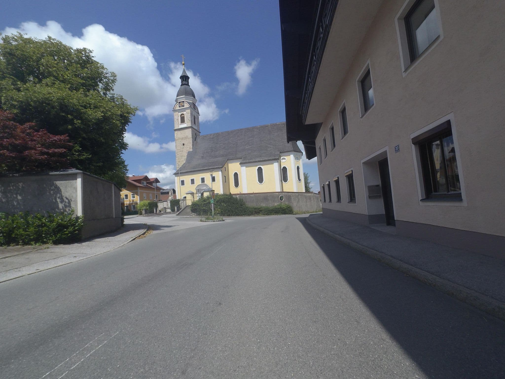 Street view near Reiberstorfer Franz, Strasswalchen — © schermy_at (CC BY-SA · Mapillary)