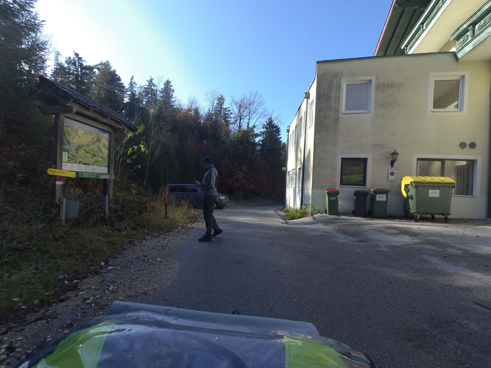 Street view near Land- und Tagungshotel Hubertushof, Adnet — © schermy_at (CC BY-SA · Mapillary)