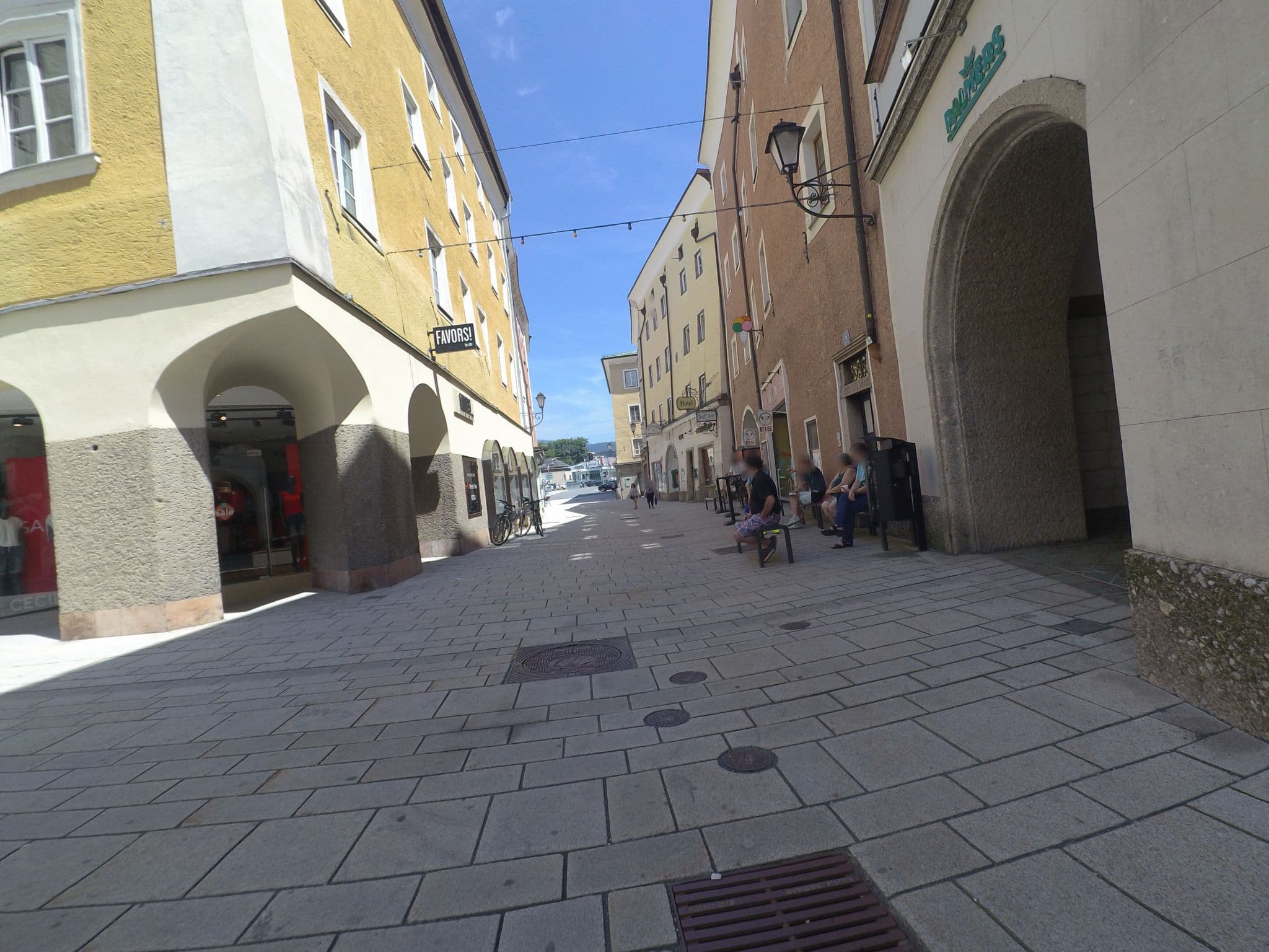 Street view near The Salt, Hallein — © schermy_at (CC BY-SA · Mapillary)