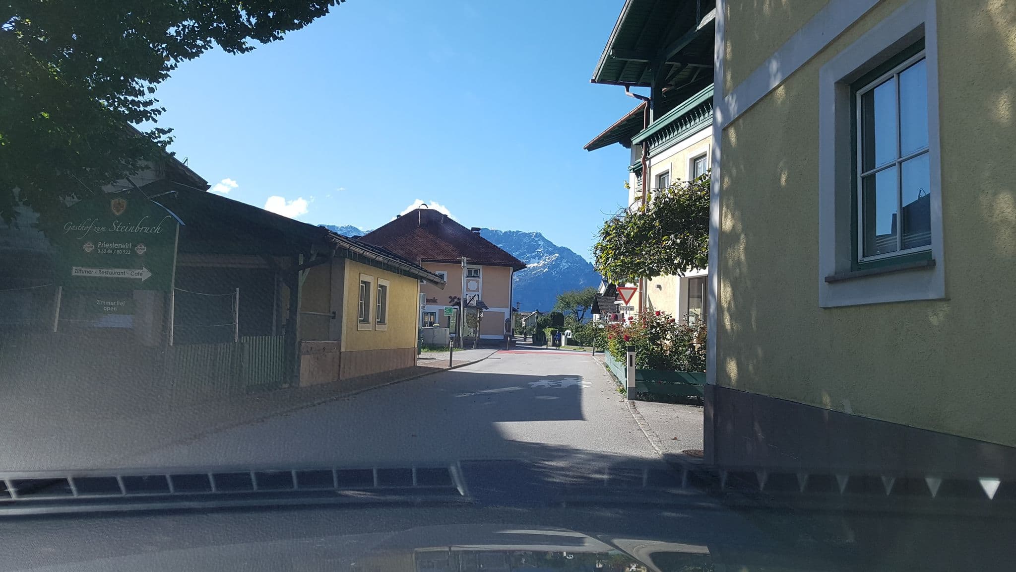 Street view near Gasthaus Zum Steinbruch, Priesterwirt - Fam. Wolfgang Felder, Adnet — © schermy_at (CC BY-SA · Mapillary)