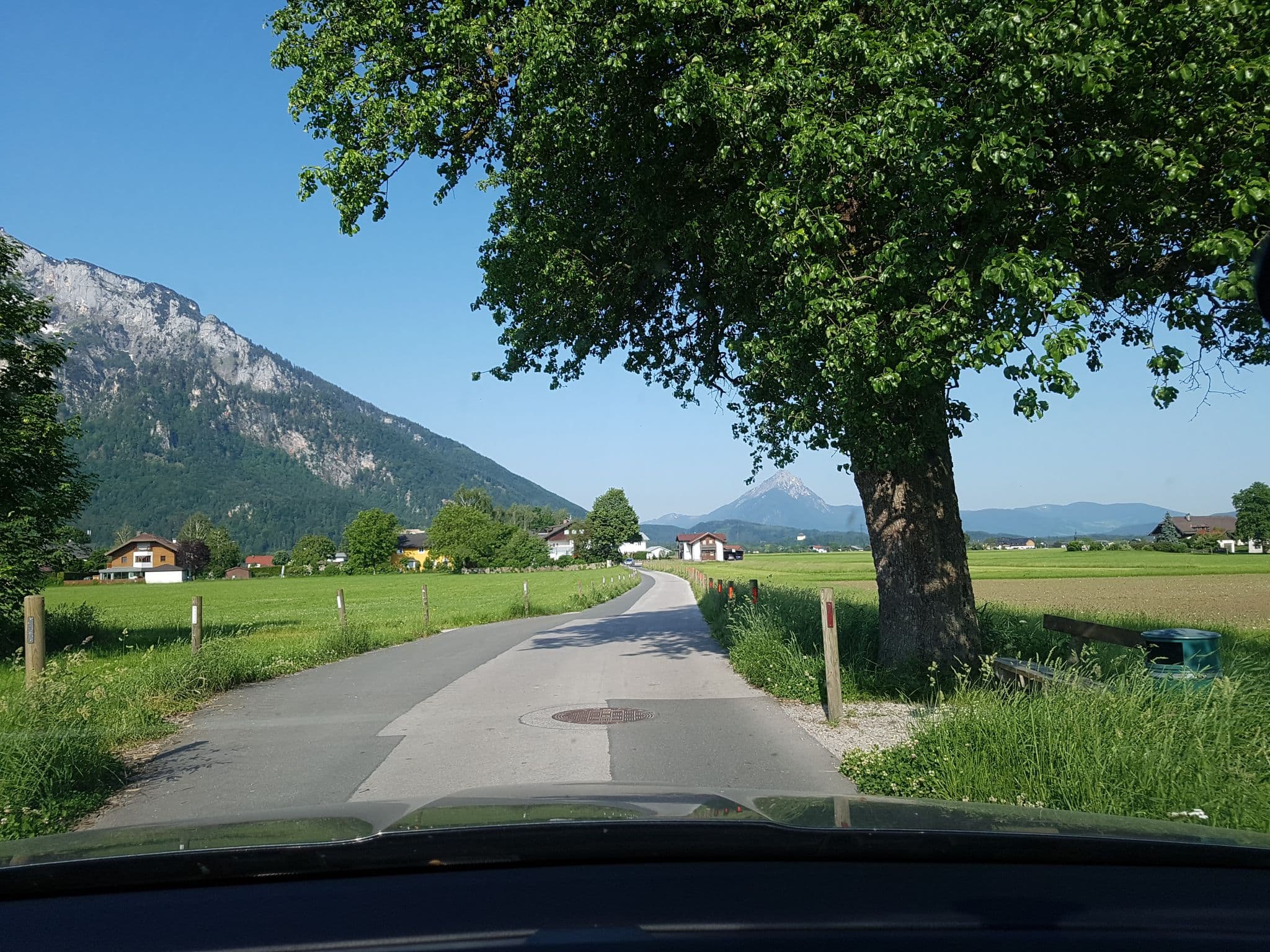 Street view near Gasthof Racklwirt, Anif — © schermy_at (CC BY-SA · Mapillary)
